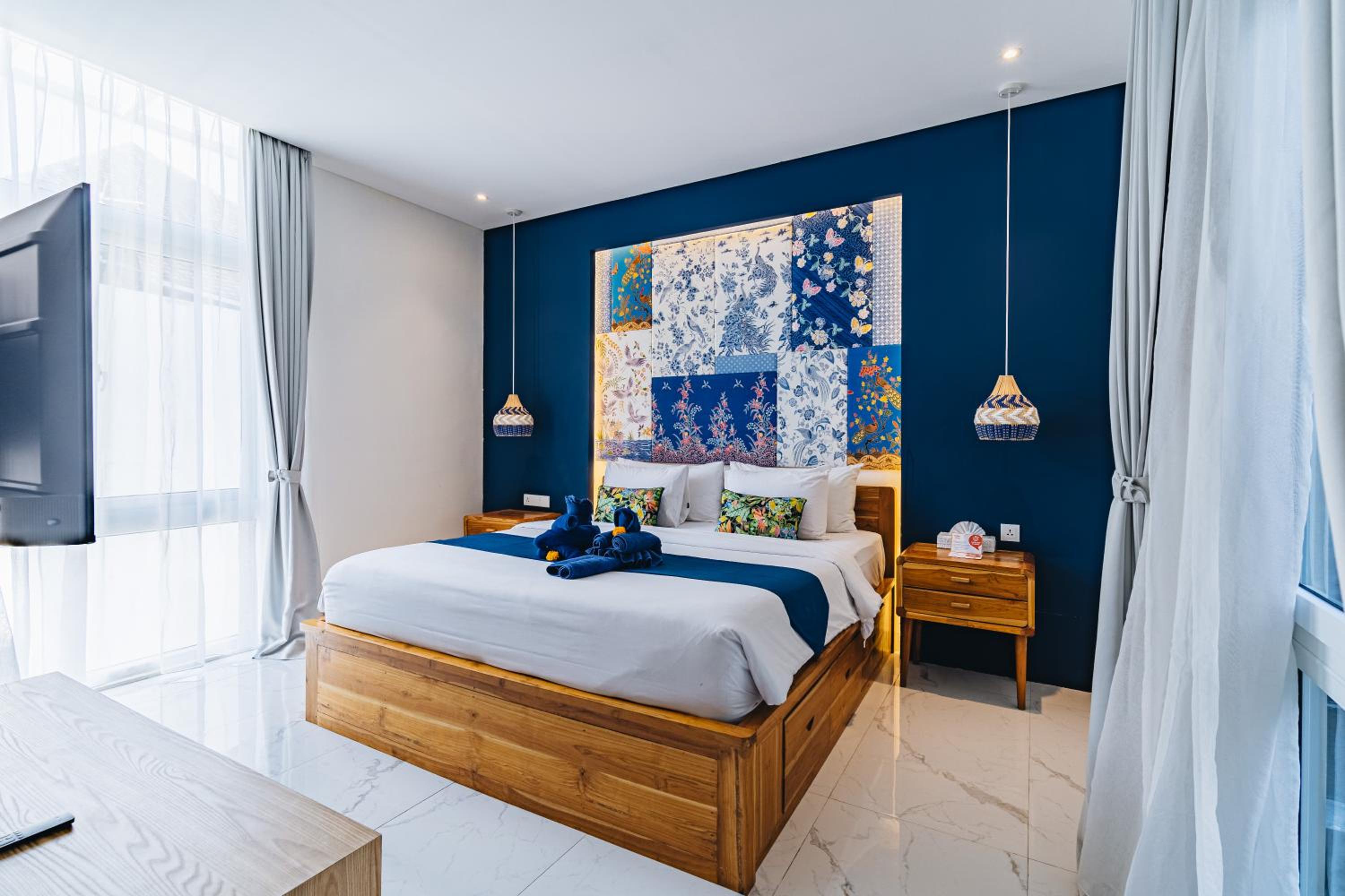 Omah Bleue - Designer 4 Bedrooms Villa in Canggu