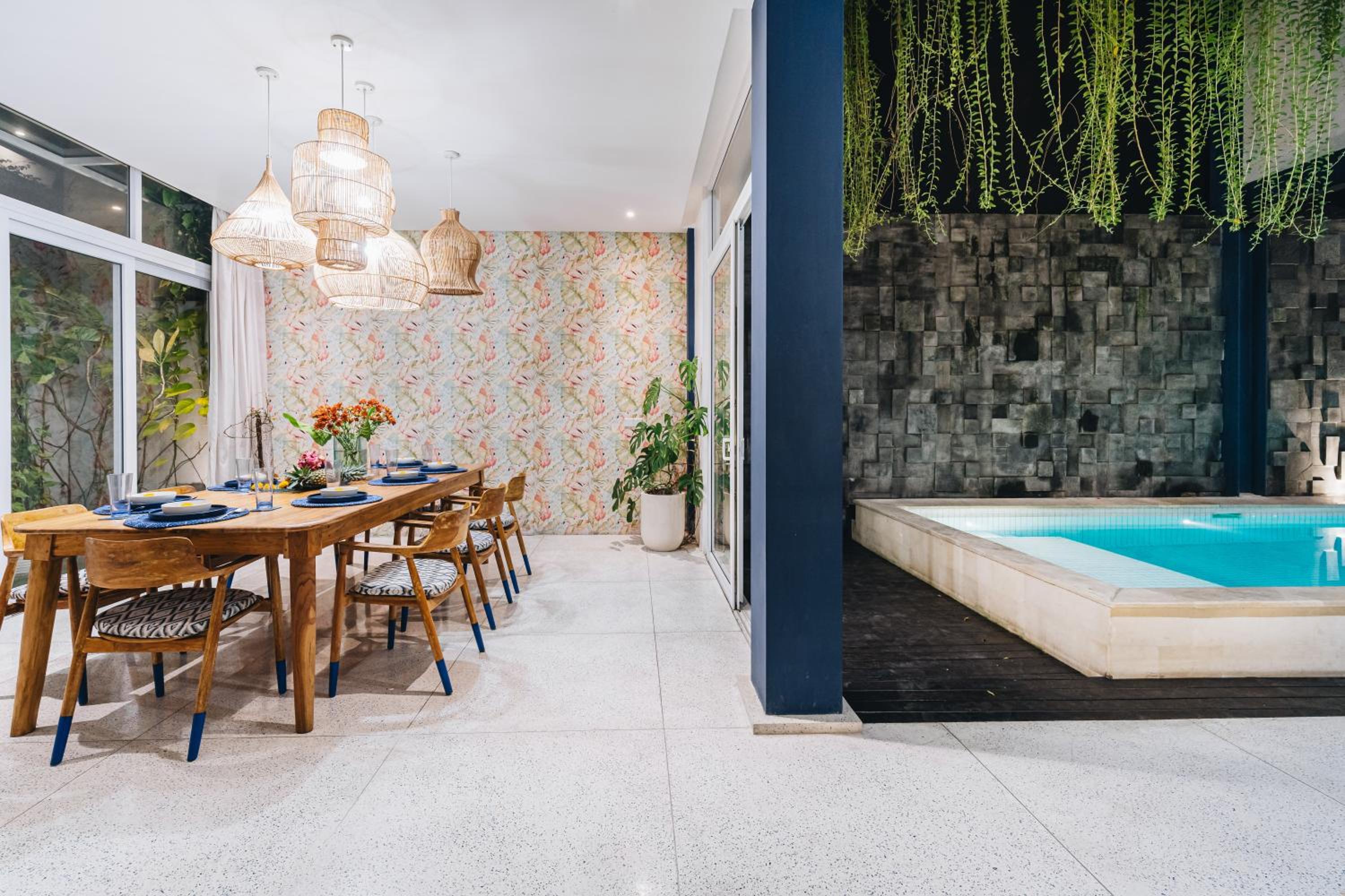 Omah Bleue - Designer 4 Bedrooms Villa in Canggu