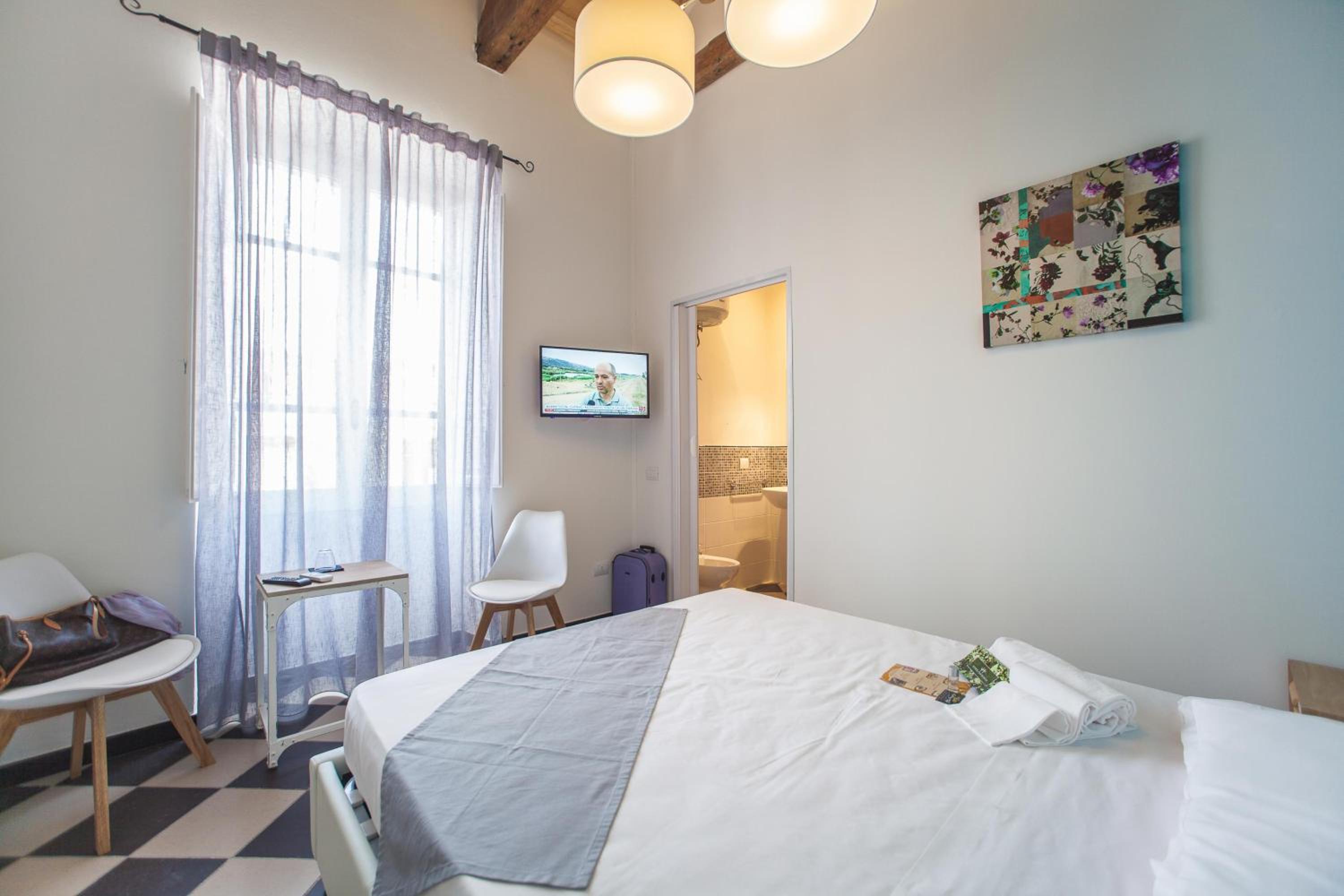 Manì Rooms