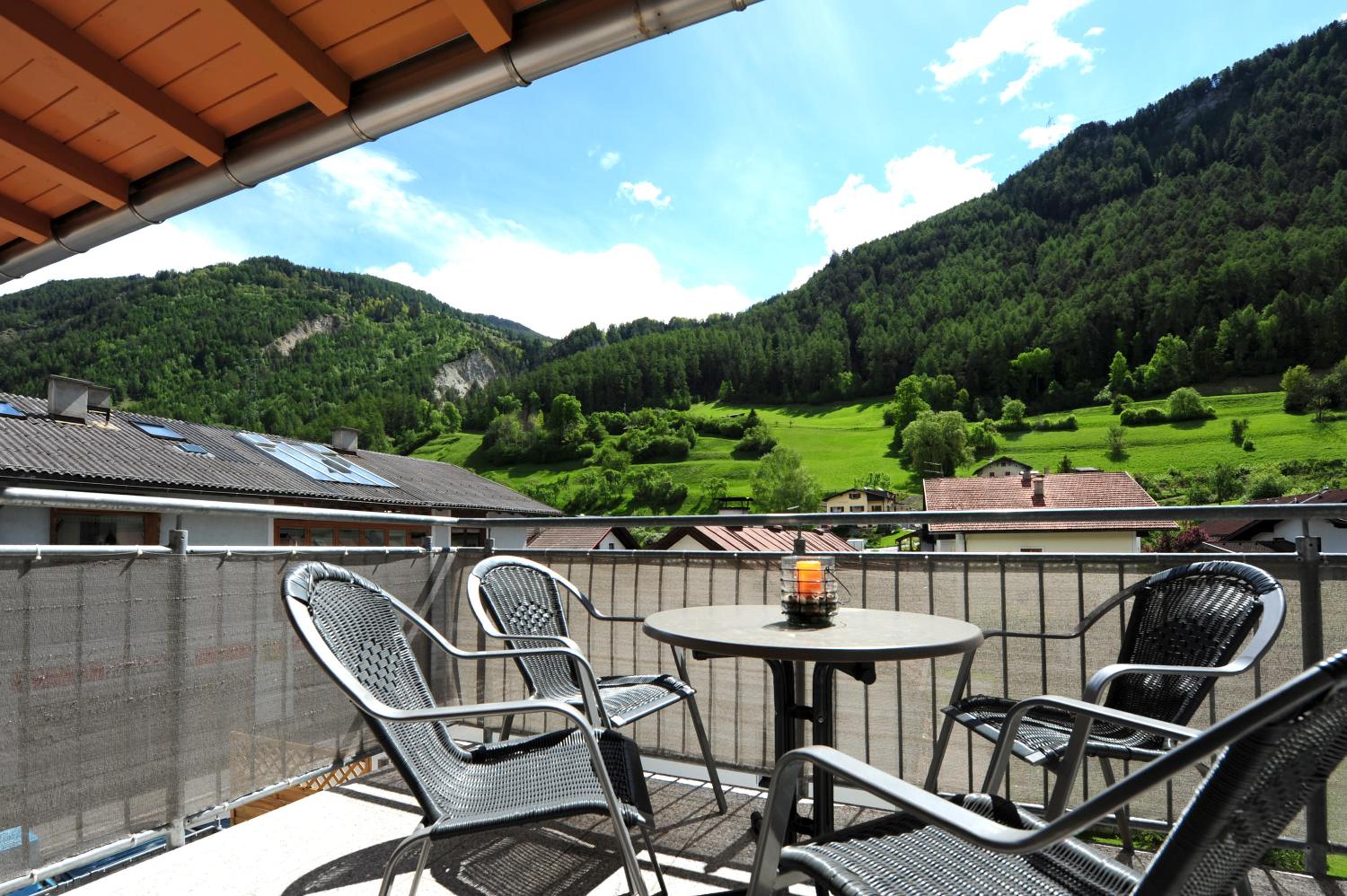 Apart am Brunnen