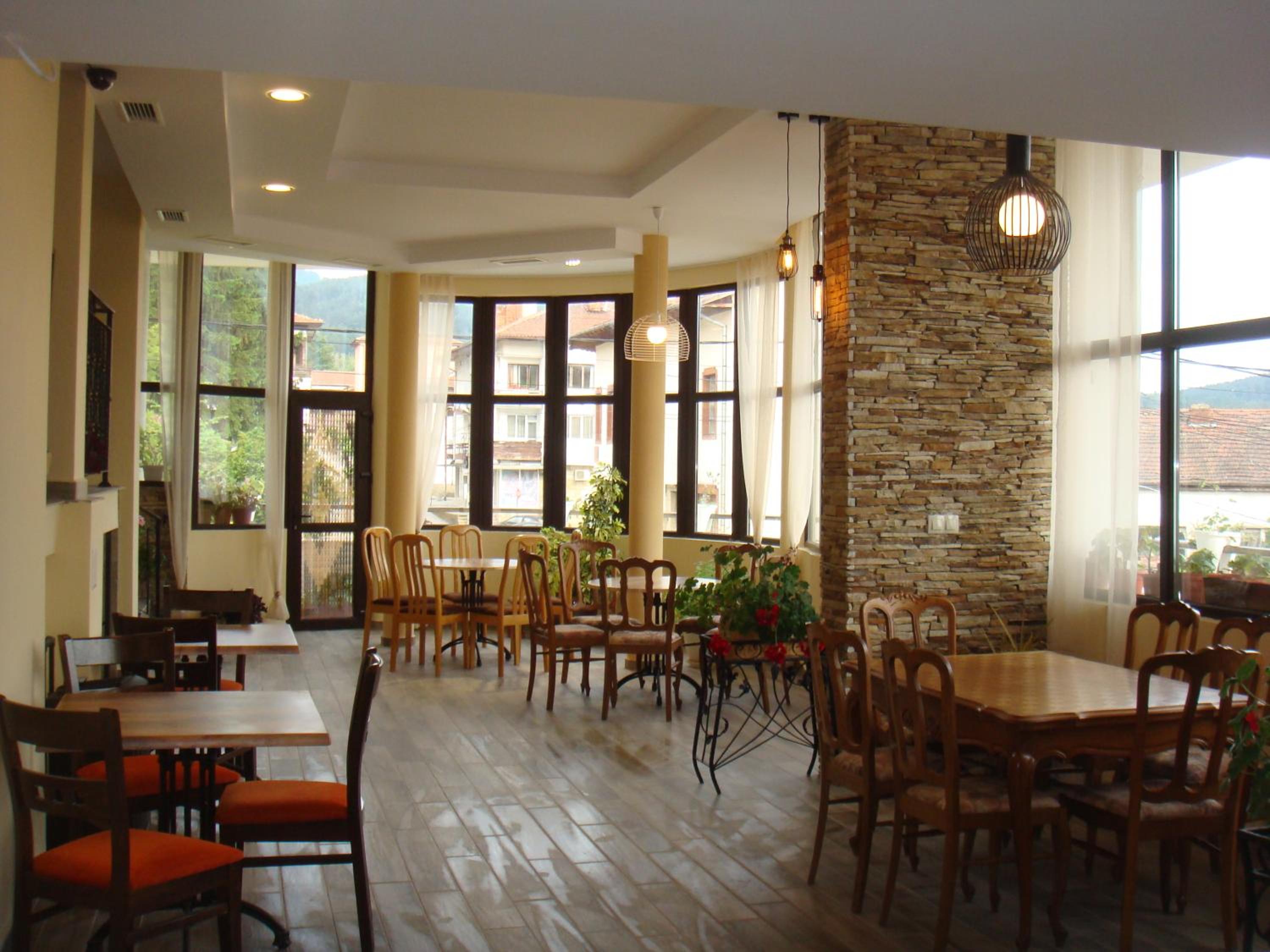 Guest House & Bistro Lefterova