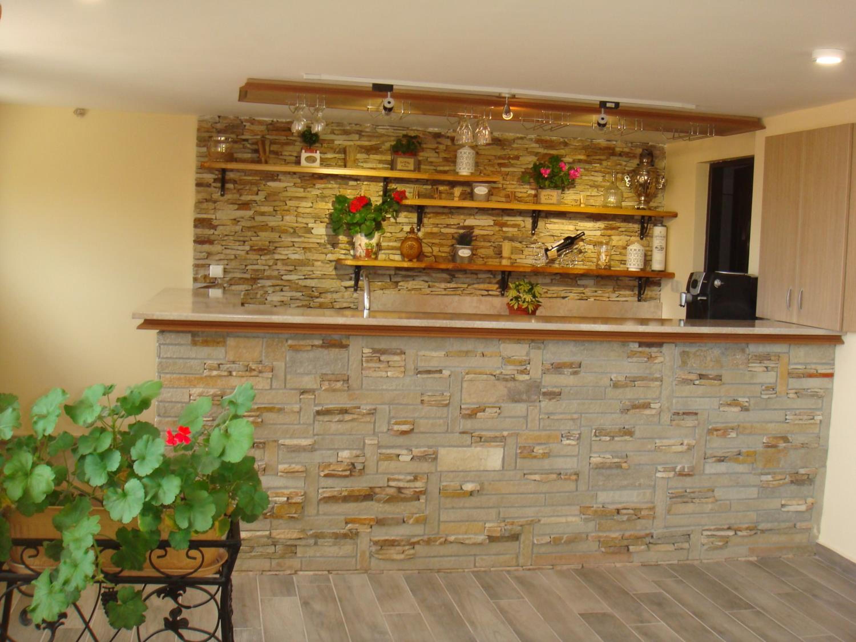 Guest House & Bistro Lefterova