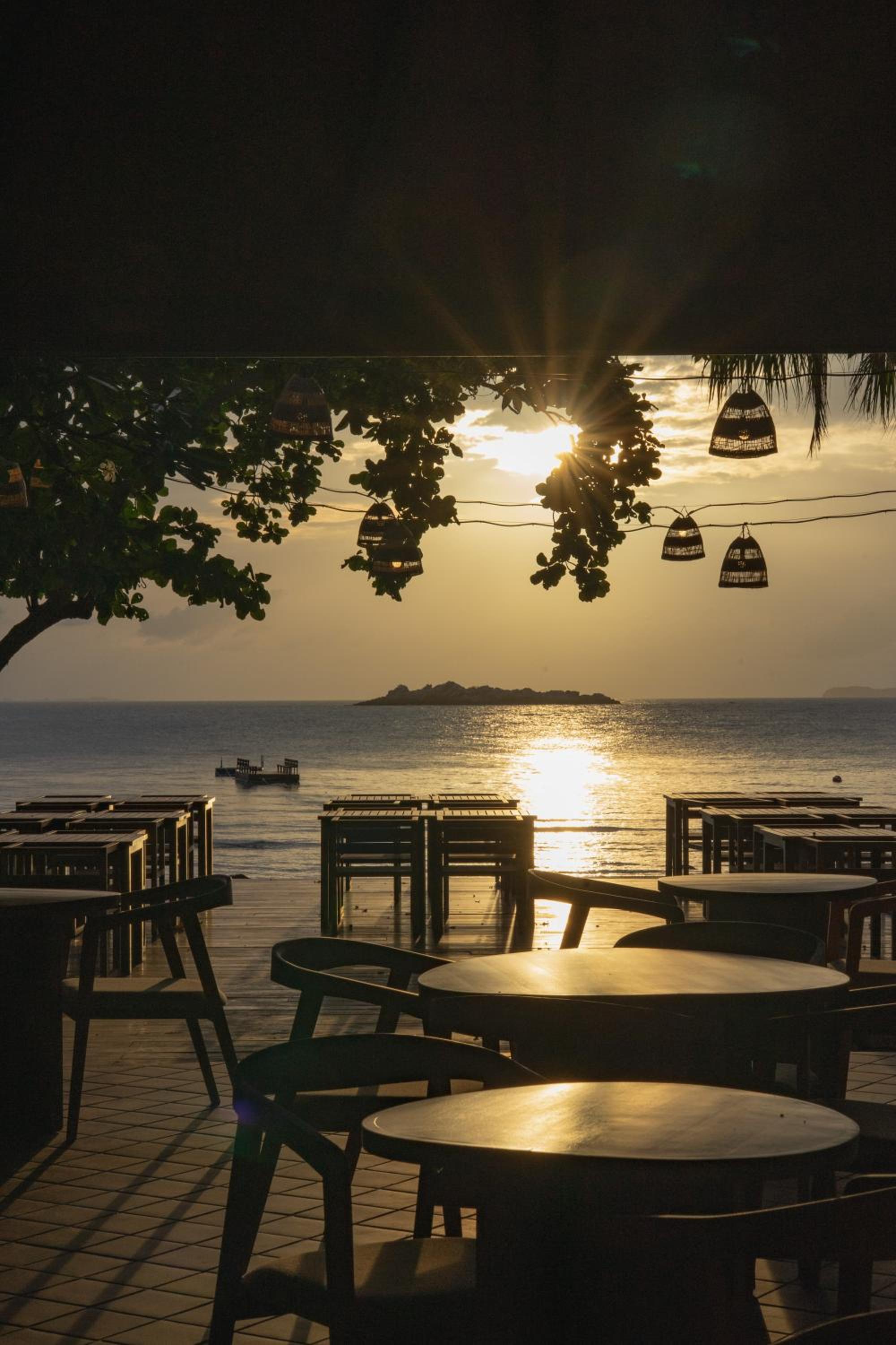 Kira Baya Koh Samed