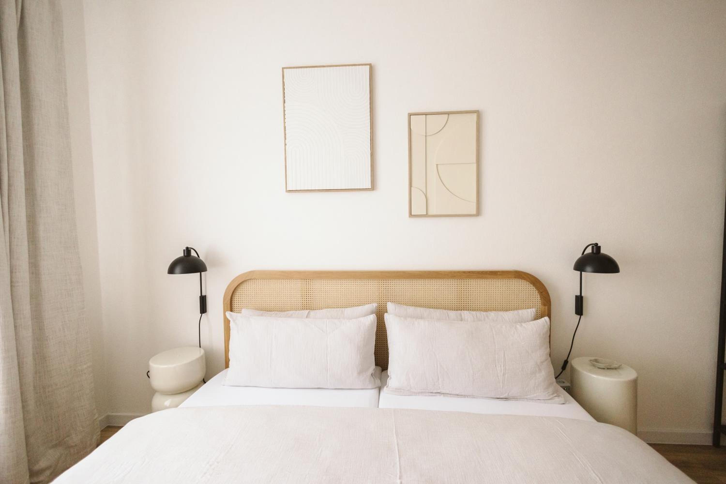 ApartNaest Radeberg - vollausgestattete 1 - bis 4-Zimmer Apartments l 24h Zugang per Code l Check-in Anleitung über Posteingang l Parkplatz auf Anfrage l F