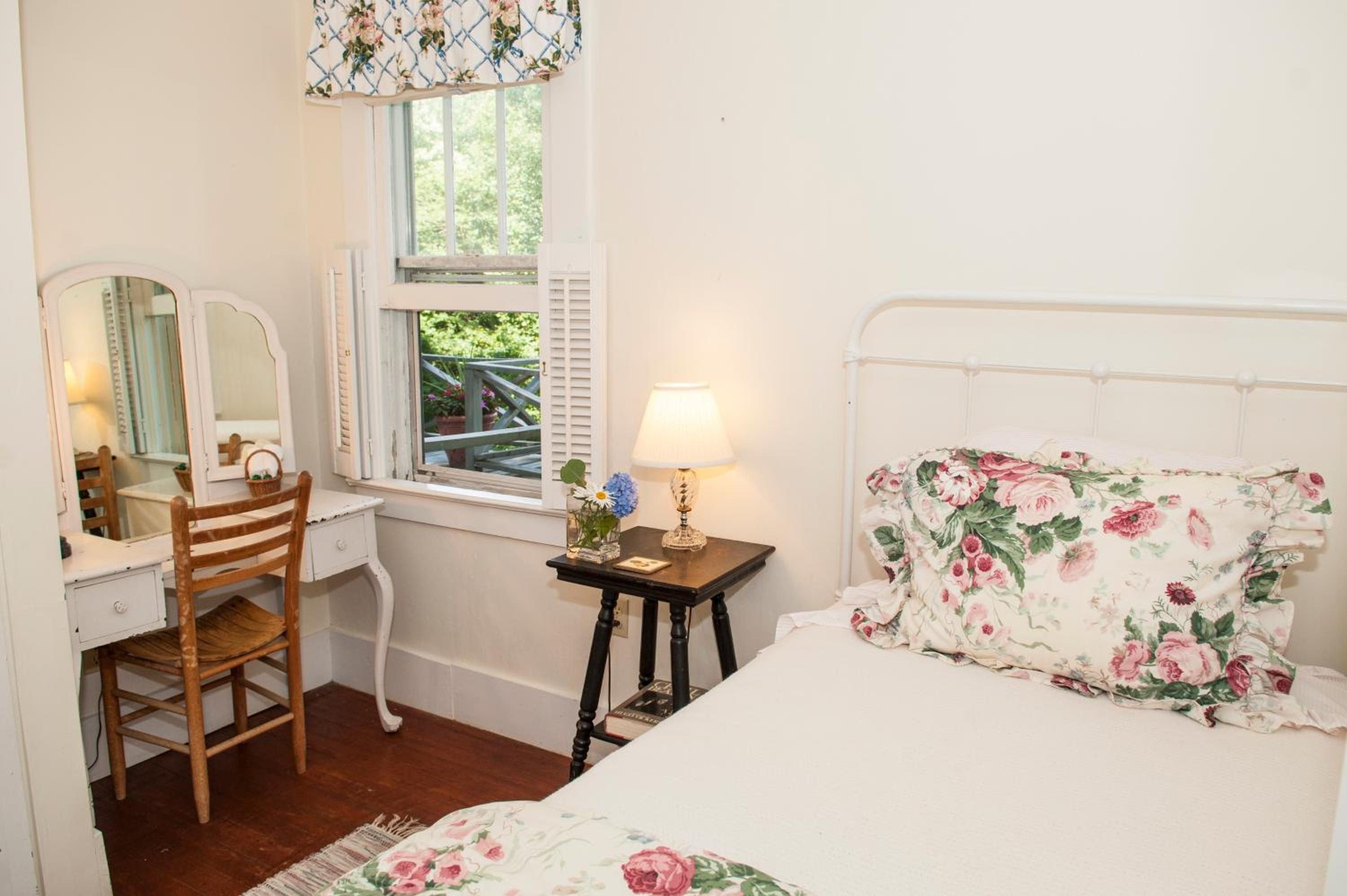 Orchard Inn