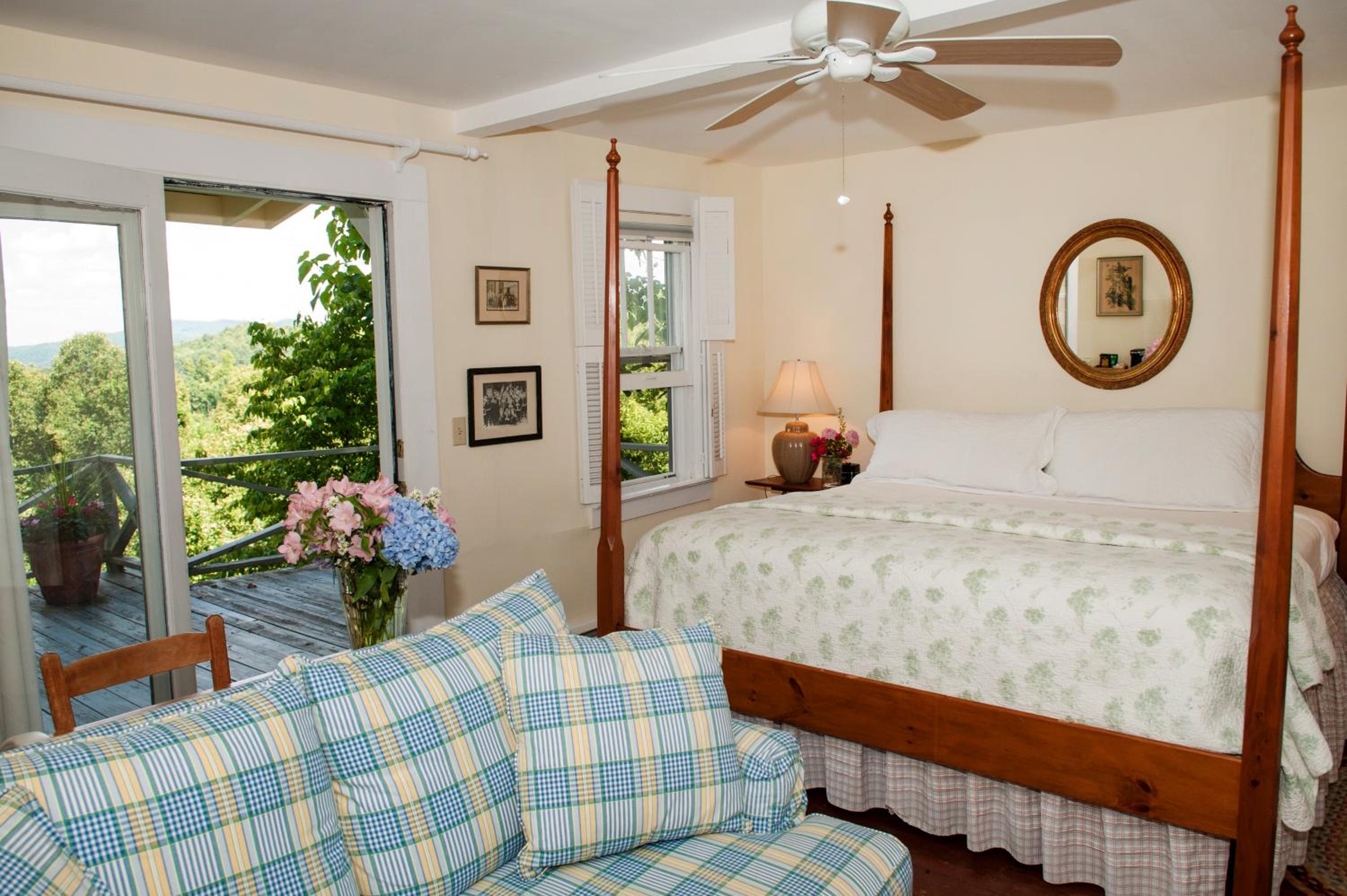Orchard Inn