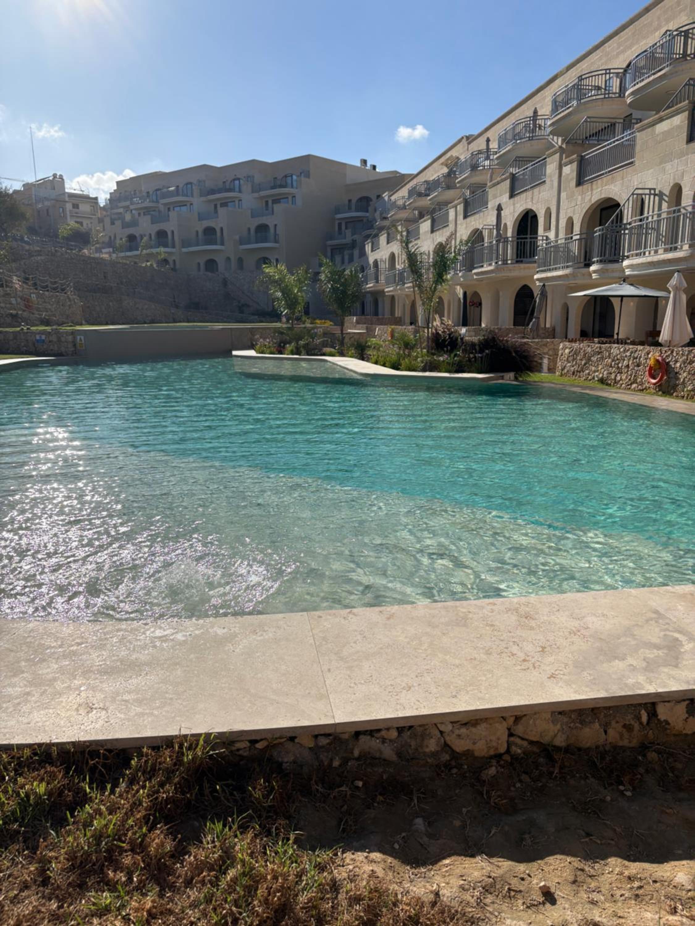 Luxury 3 Bed Apartment with Large Outdoor Pools and Gardens