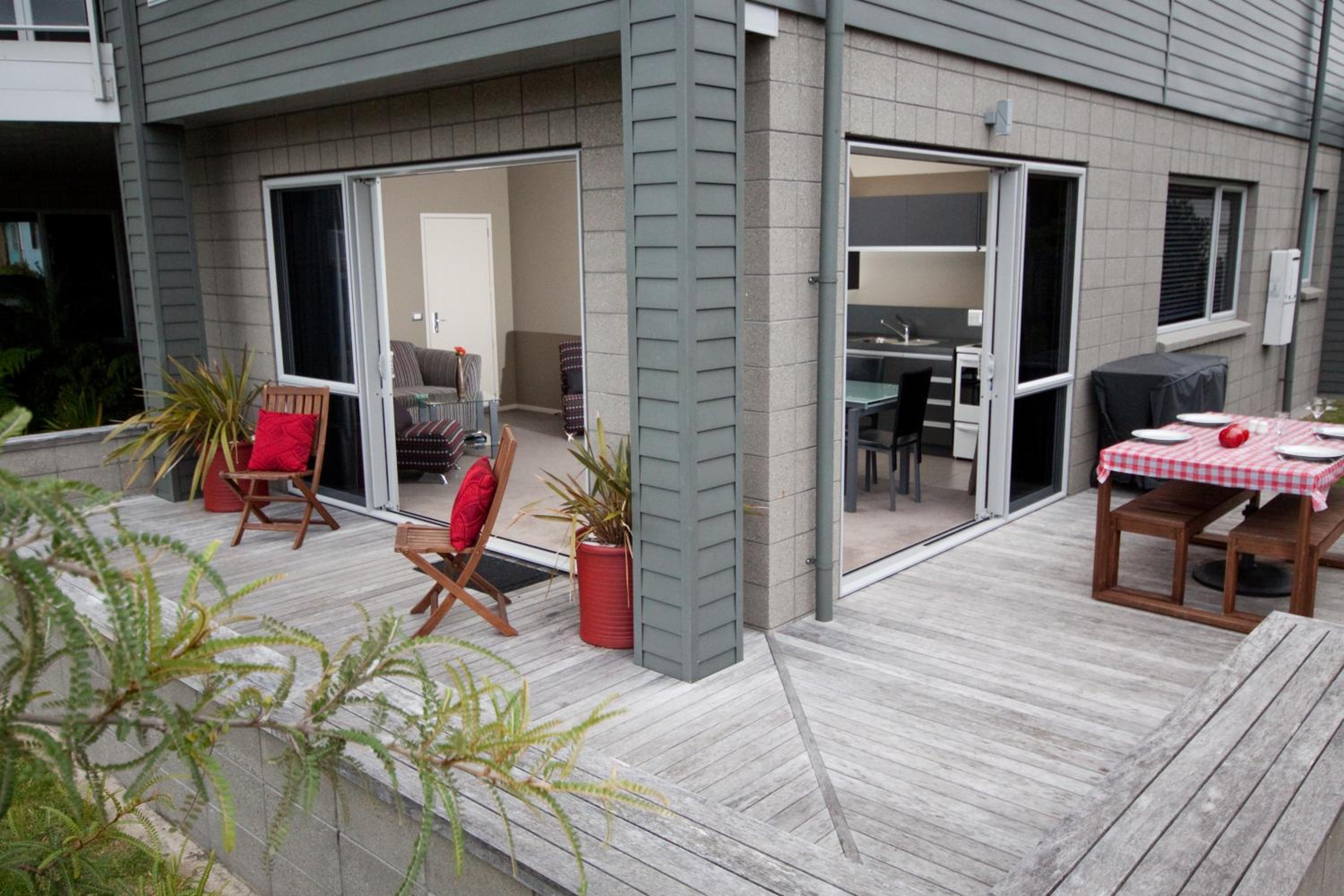 Bay Breeze Accommodation