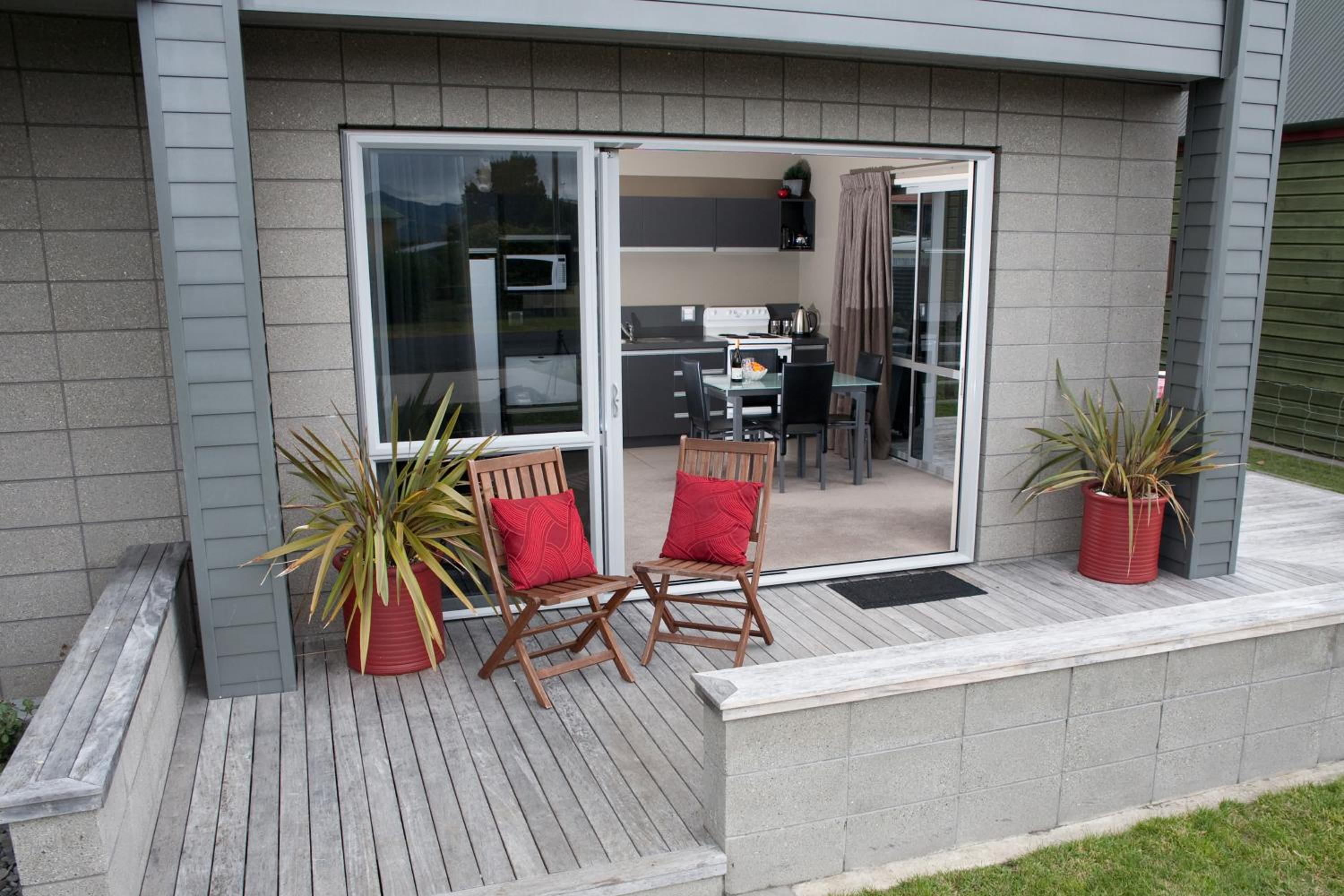Bay Breeze Accommodation