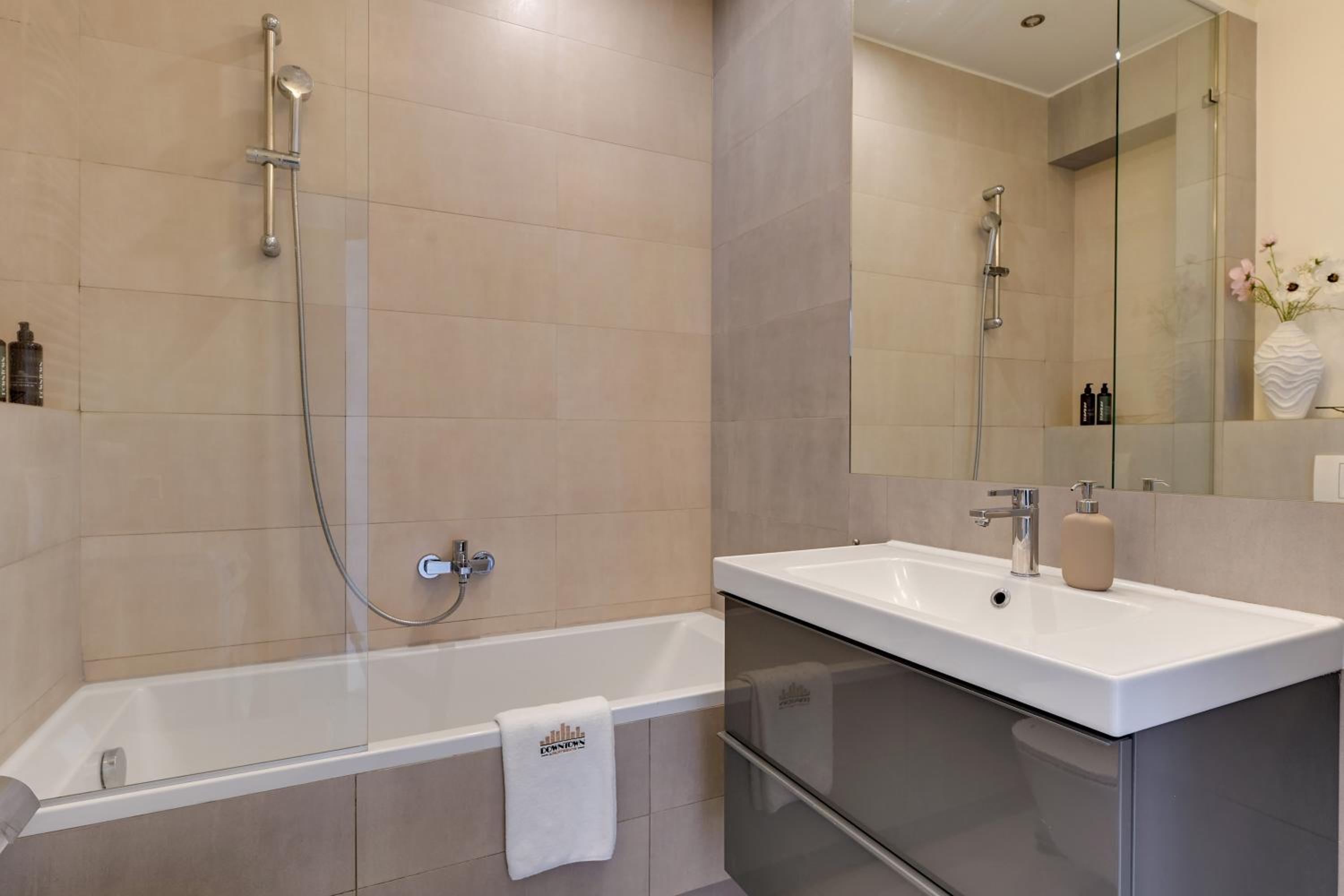 Kwartał Kamienic by Downtown Apartments