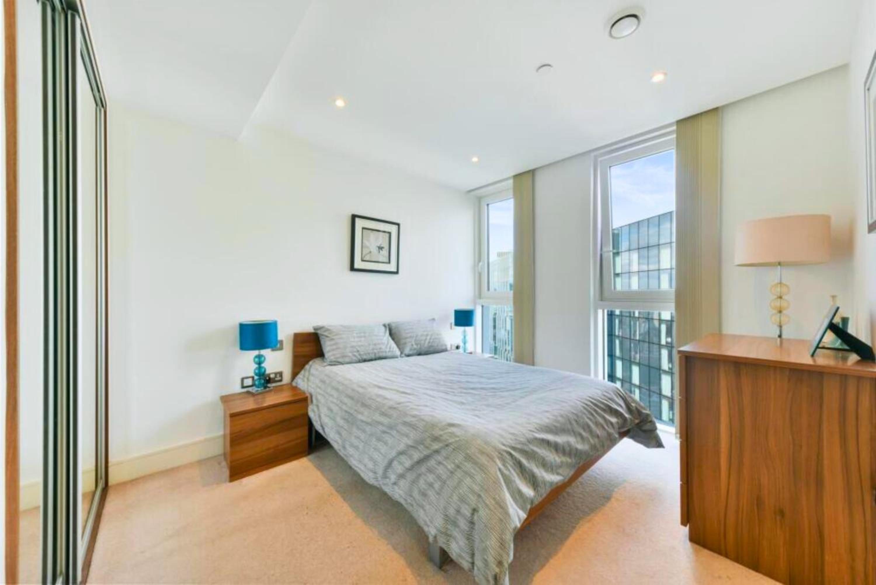 Luxury City View AirCon Balcony Rooftop Panoramic London Heated Floor - 1000MB Wi-fi, minutes from Sky Garden