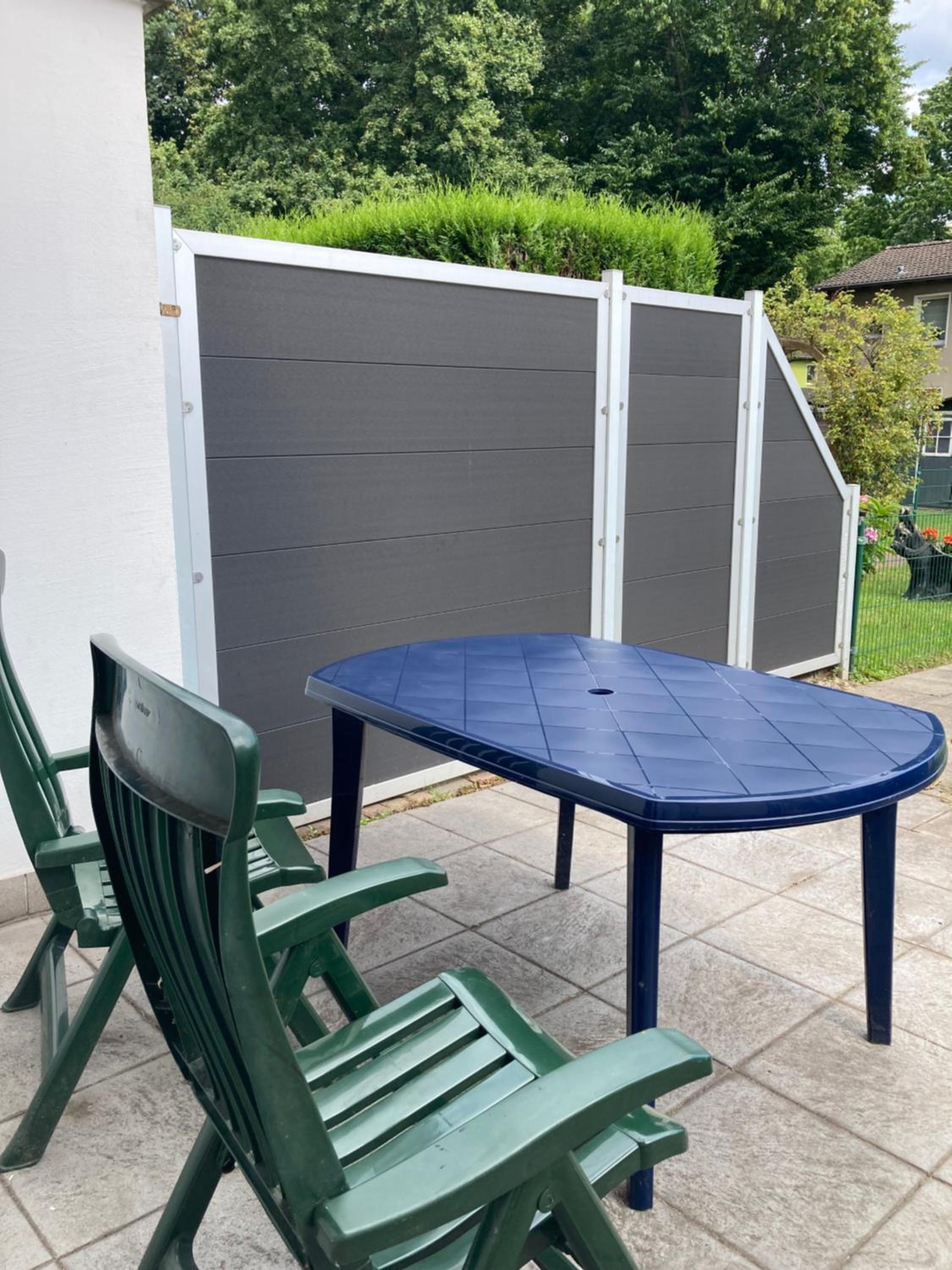 Gemütliches ganzes Apartment, selbst check in Küche Parkplatz Waschmaschine Kamin Terrasse Garten,eigene Dusche und WC