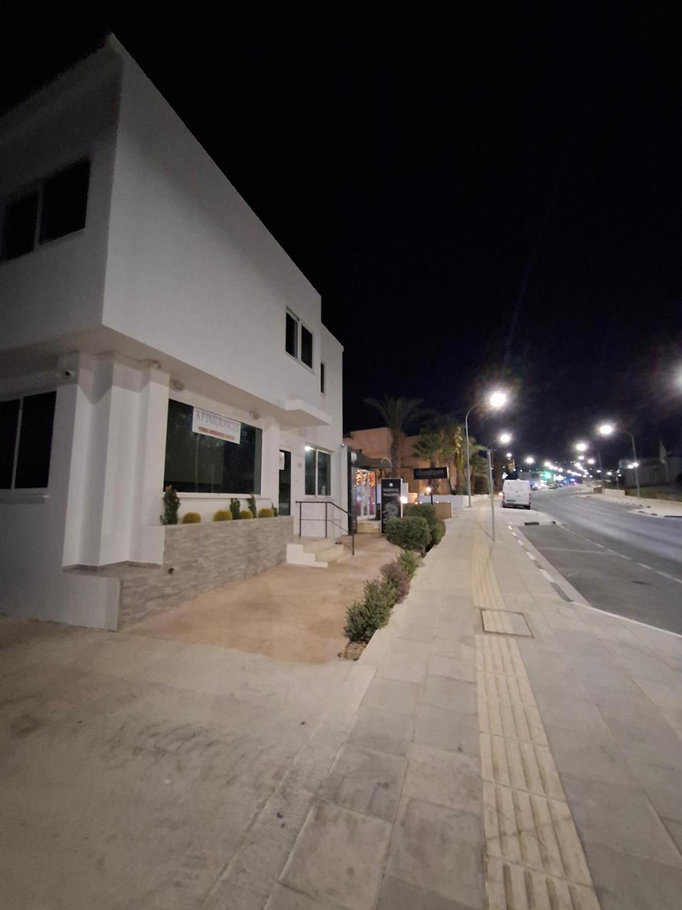 Modern Sea View Central Apartments Peyia