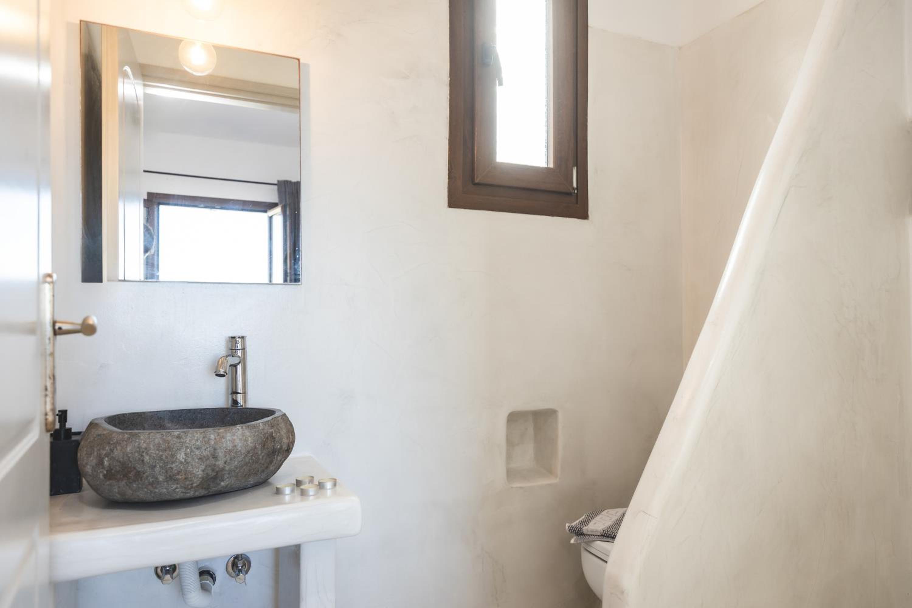 Studio Tolakis