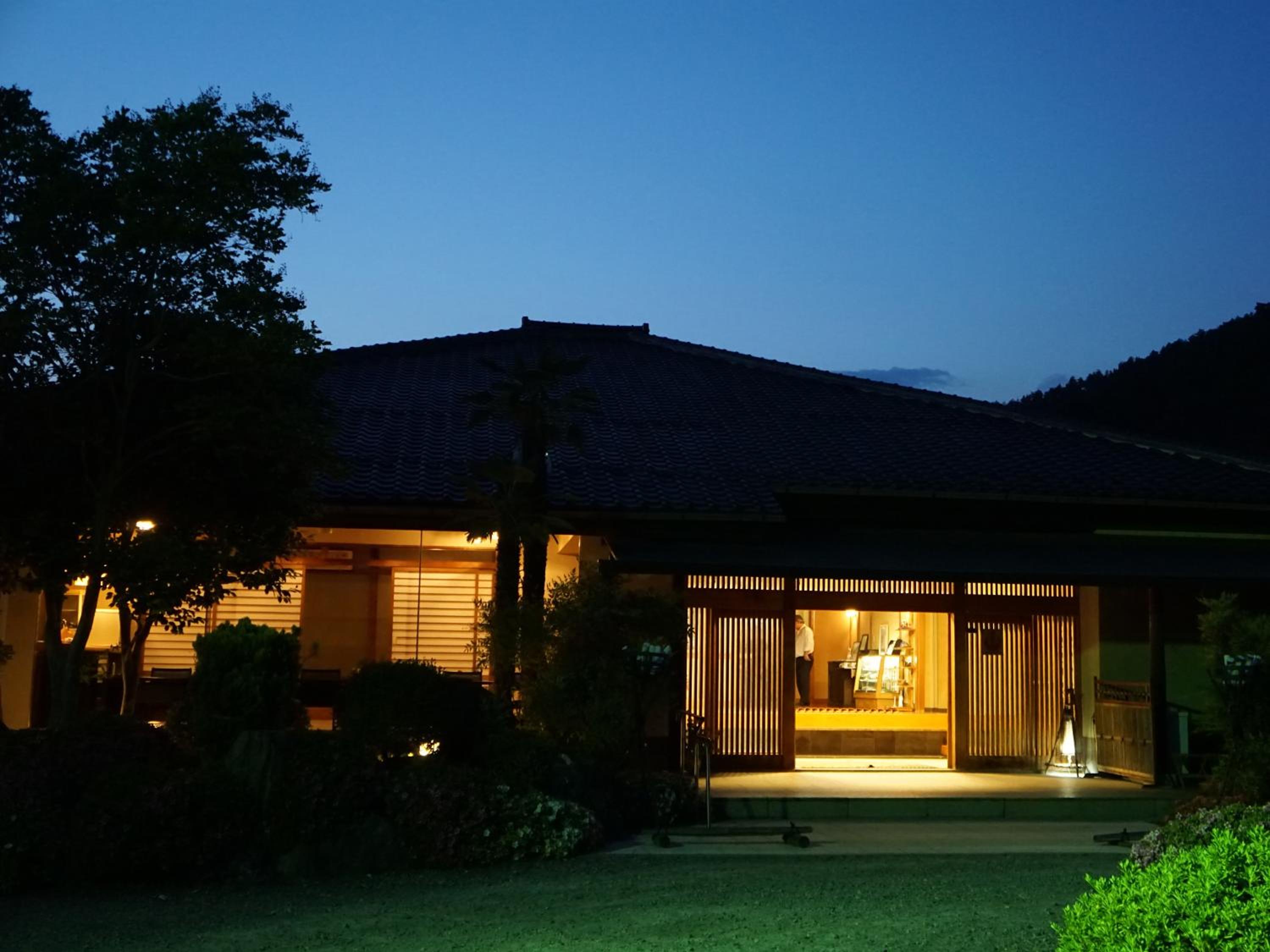 Momoyama view 2
