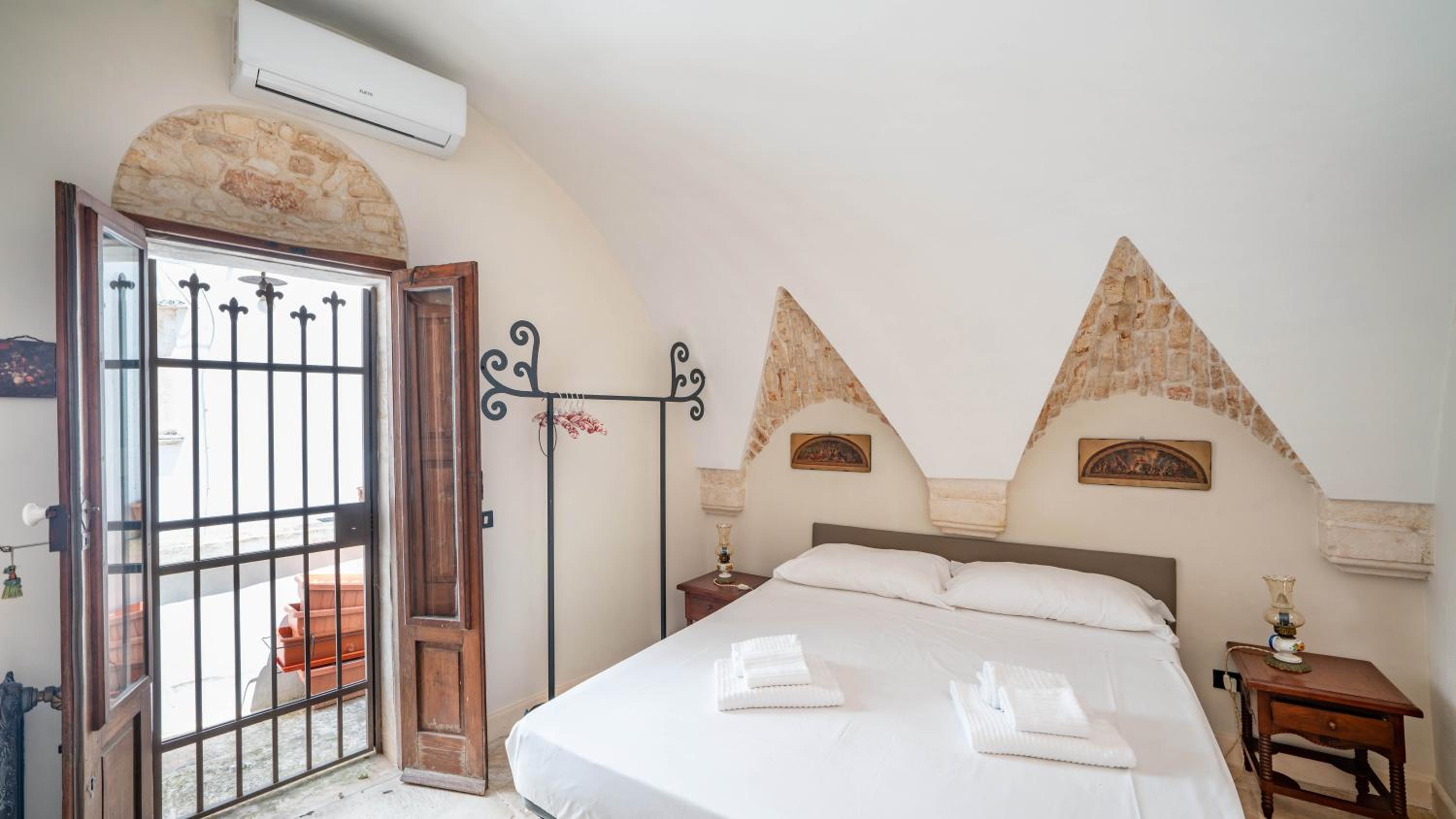 Bellissima Casa&Monolocale del '700 by Rentbeat