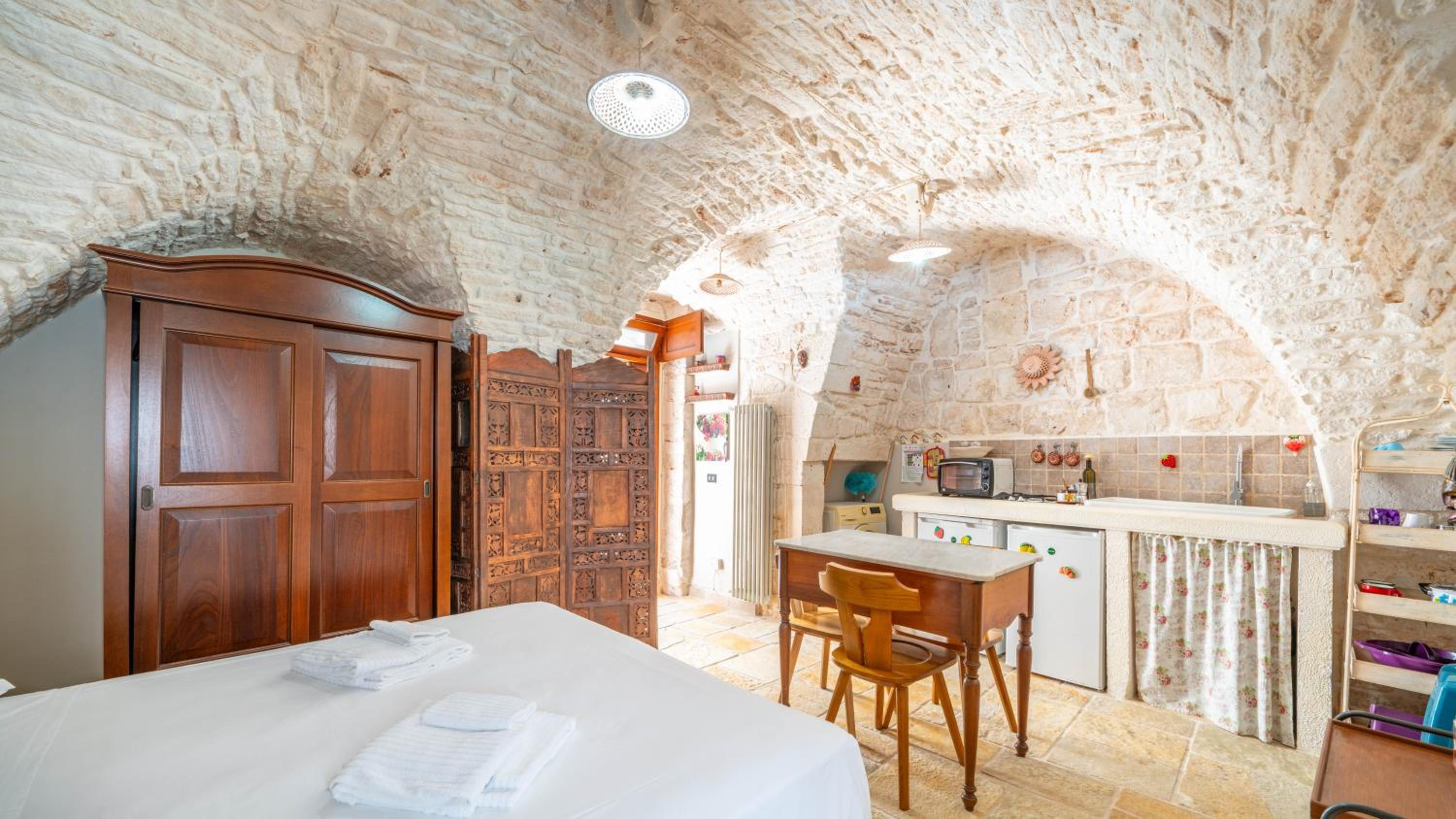 Bellissima Casa&Monolocale del '700 by Rentbeat