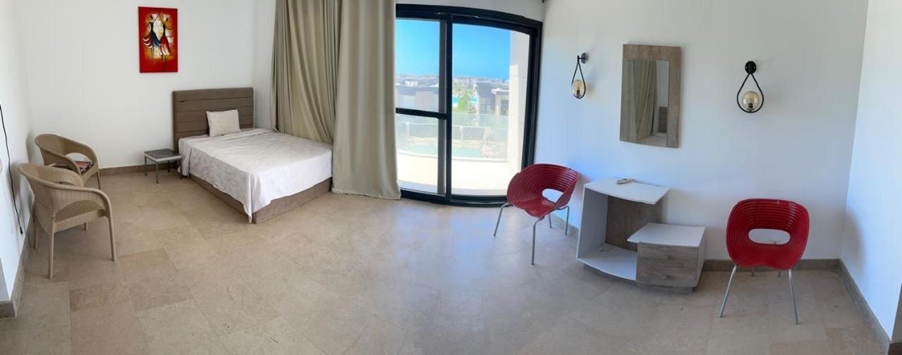 Swanlake Lagoon Luxury Villa