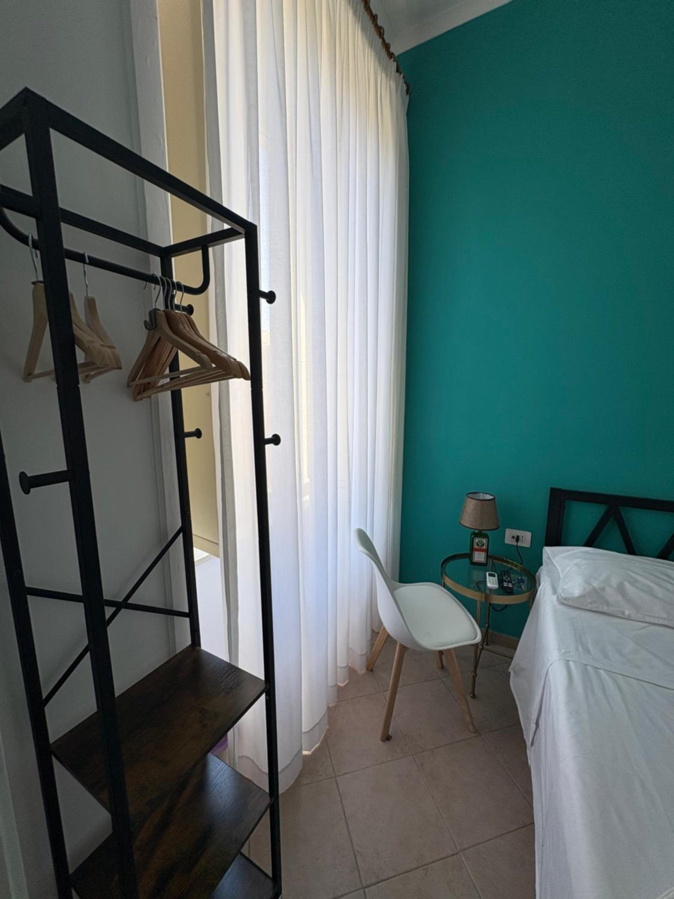 B&B Napoli Tonic