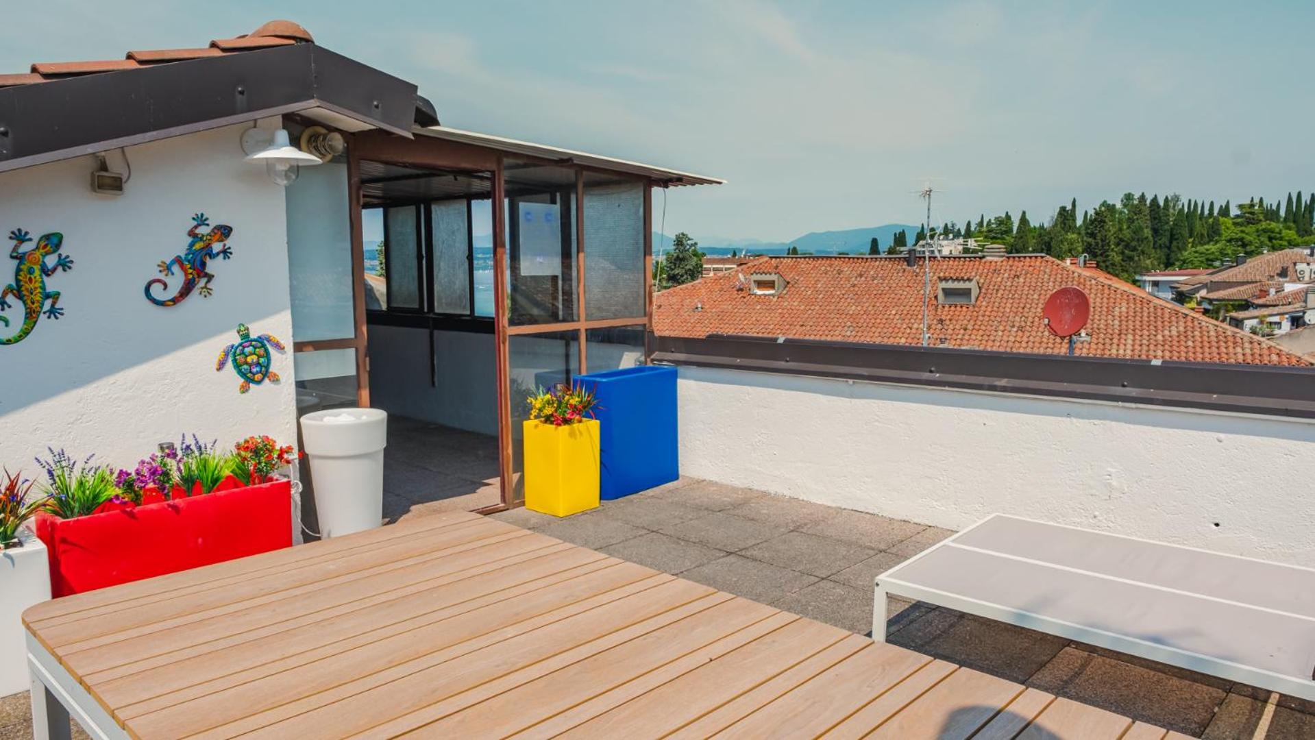 Sunset Lake View with private terrace - Italian Homing