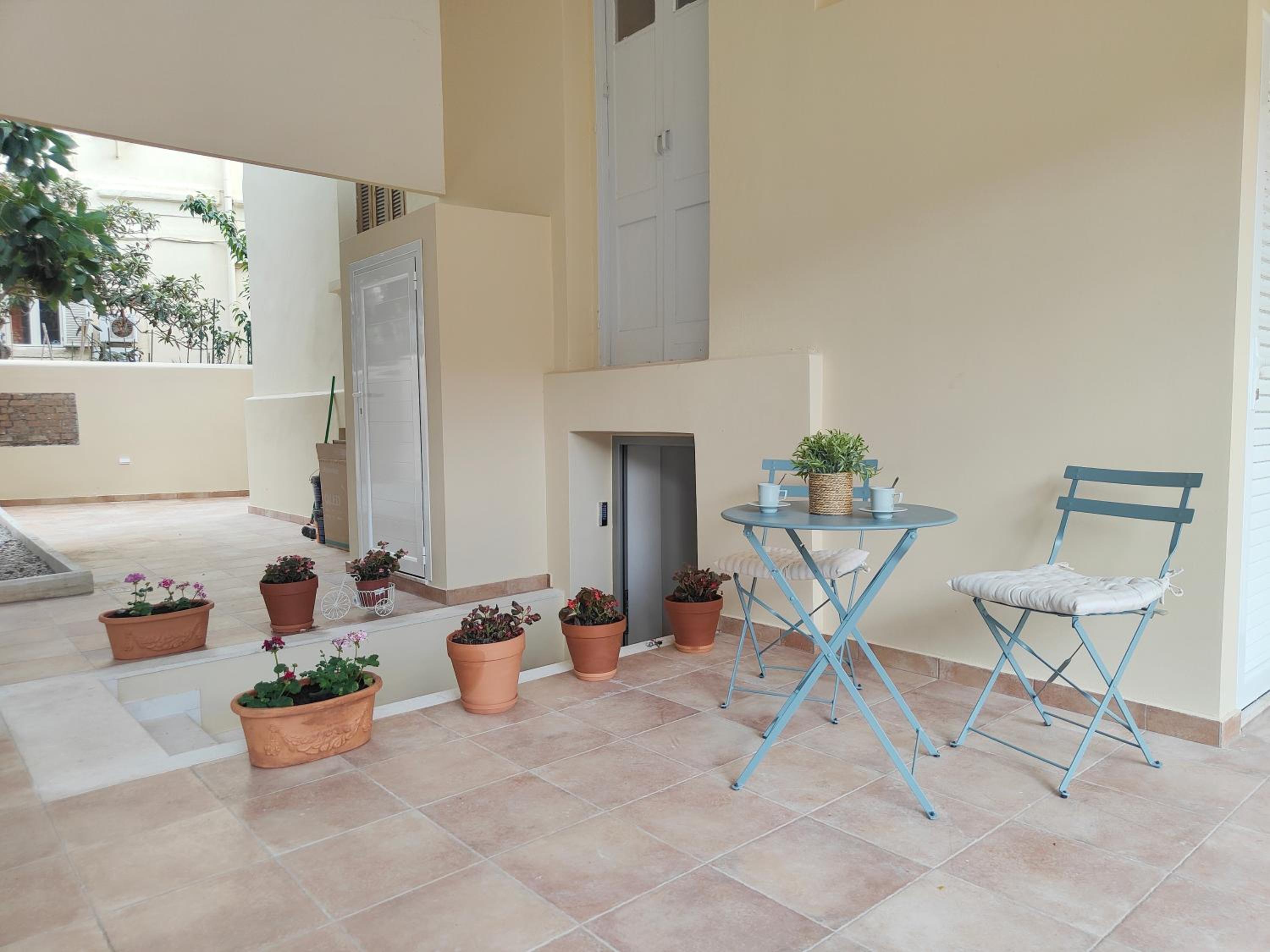 CORFU TENNIS Studios