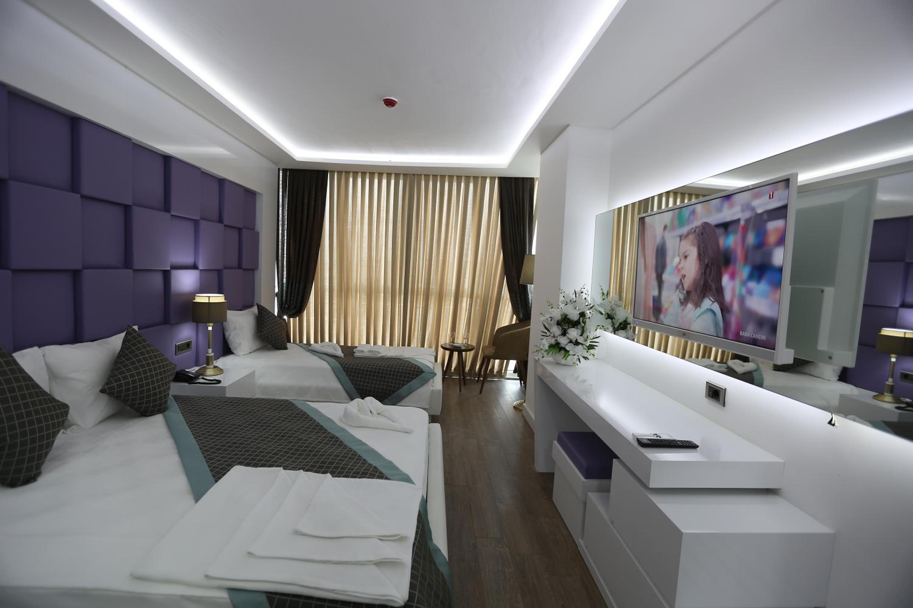 Elips Royal Hotel & SPA - Image 71