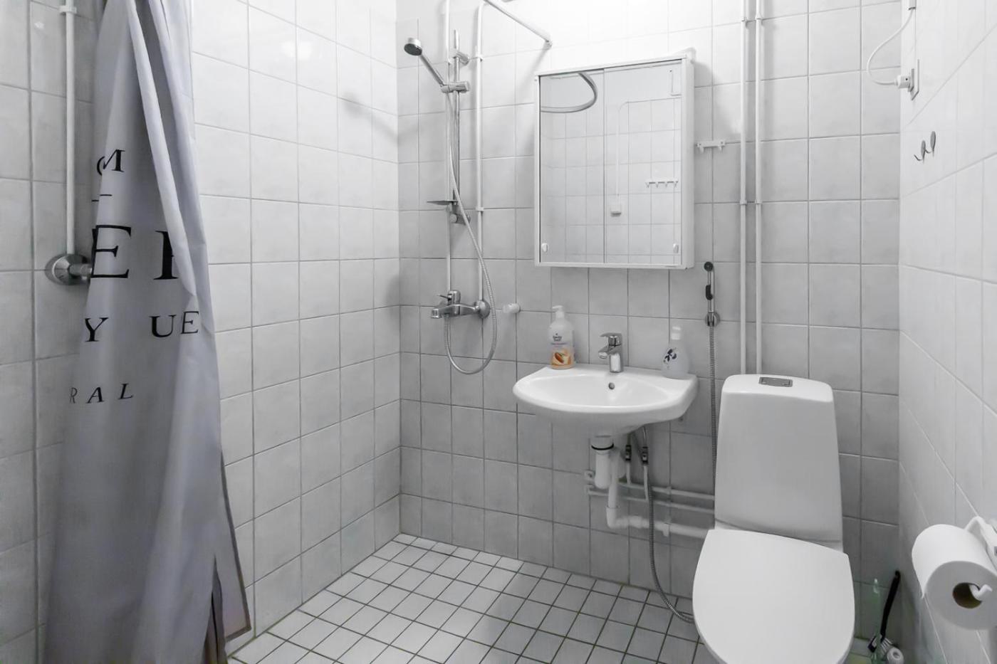 Spacious one-bedroom apartment near downtown