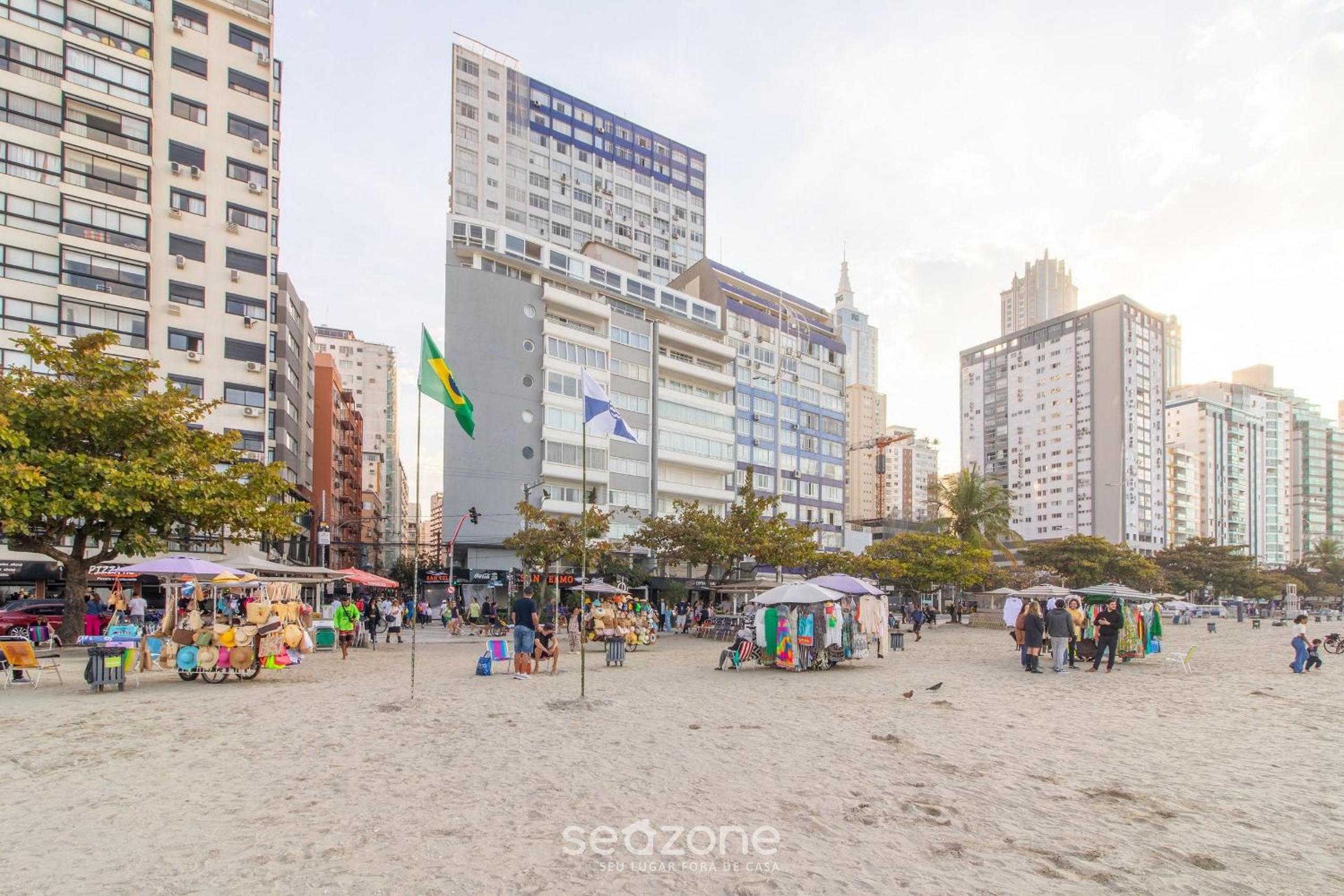 Apartments 50m from the Main Beach in BC - MRD
