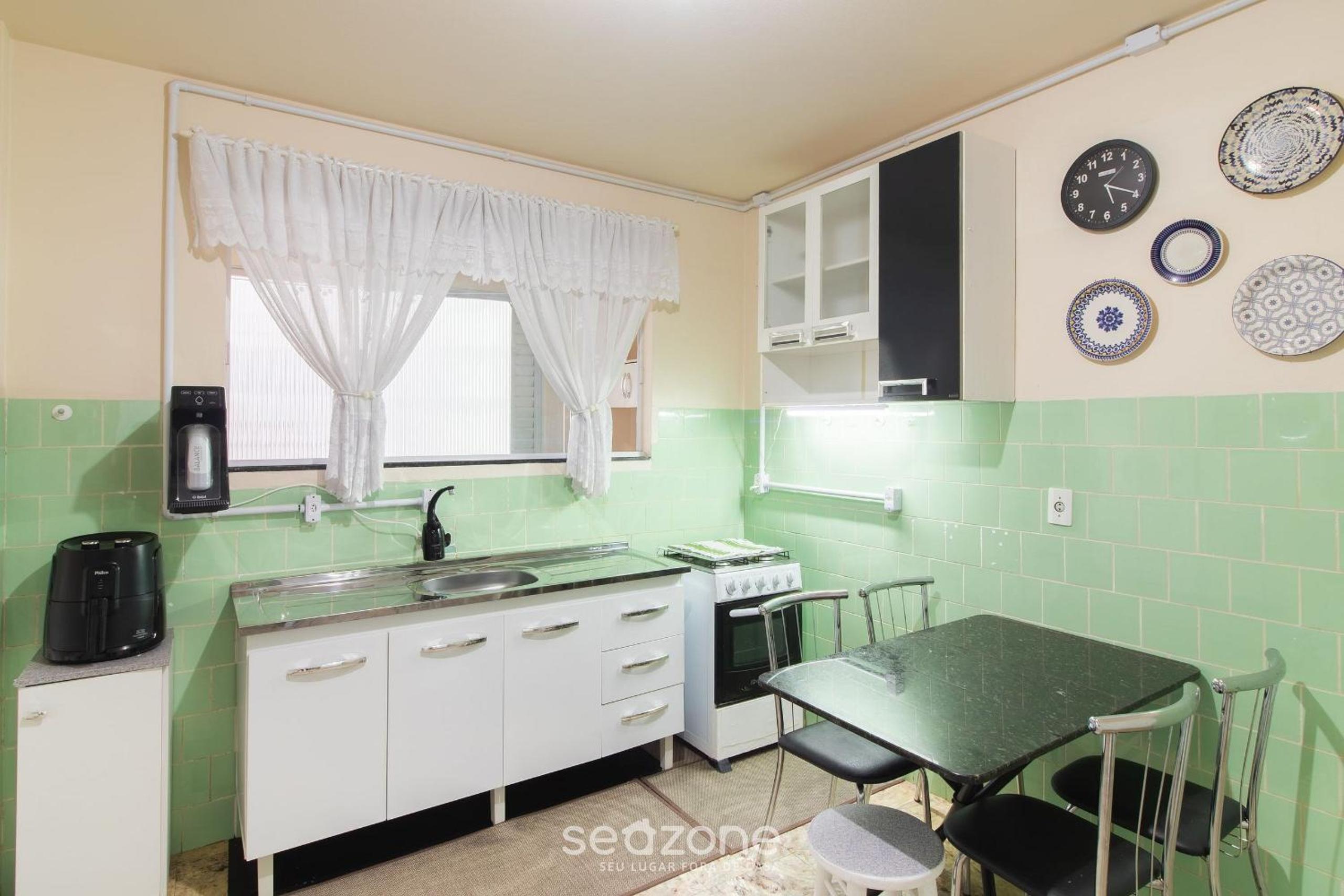 Apartments 50m from the Main Beach in BC - MRD