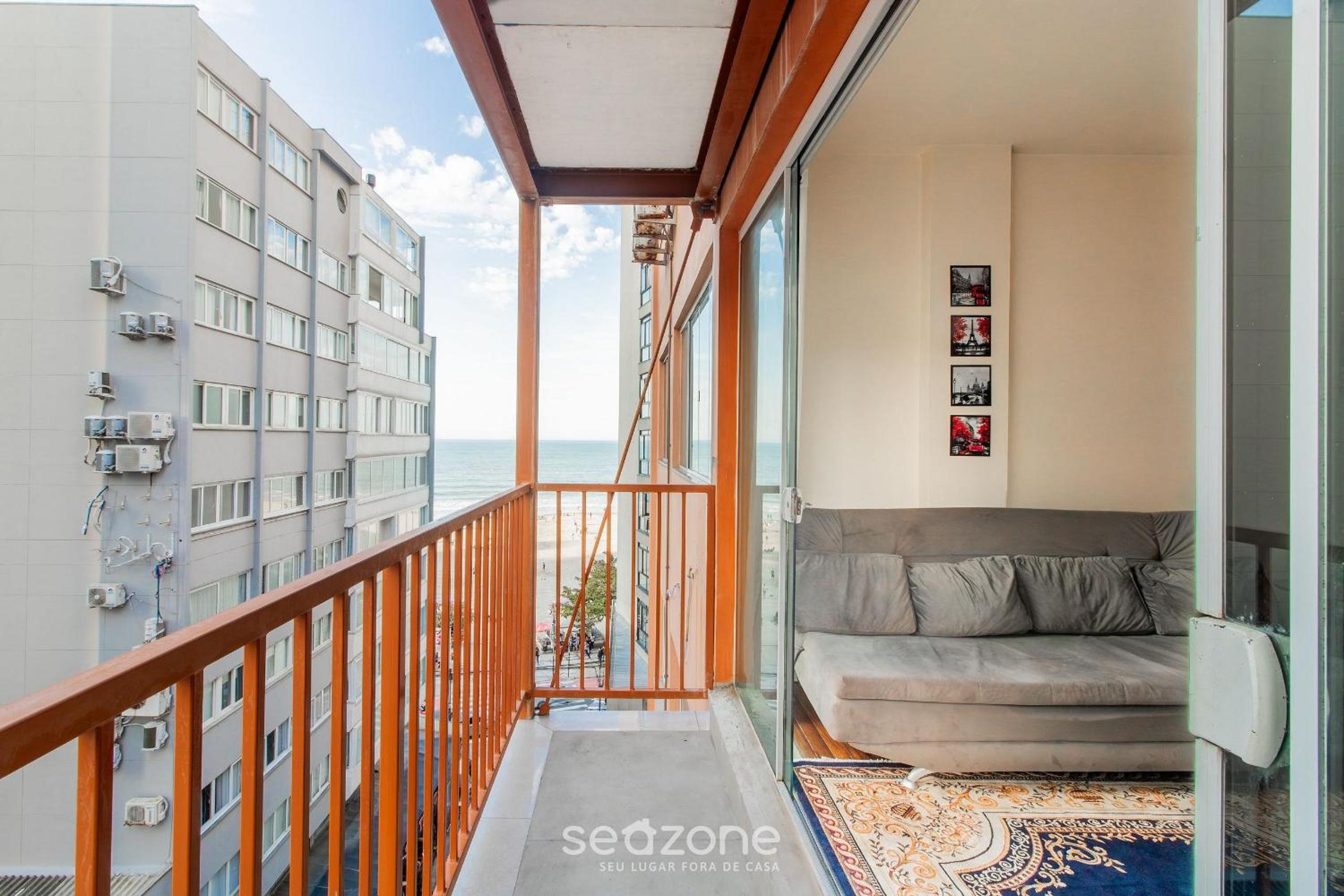 Apartments 50m from the Main Beach in BC - MRD