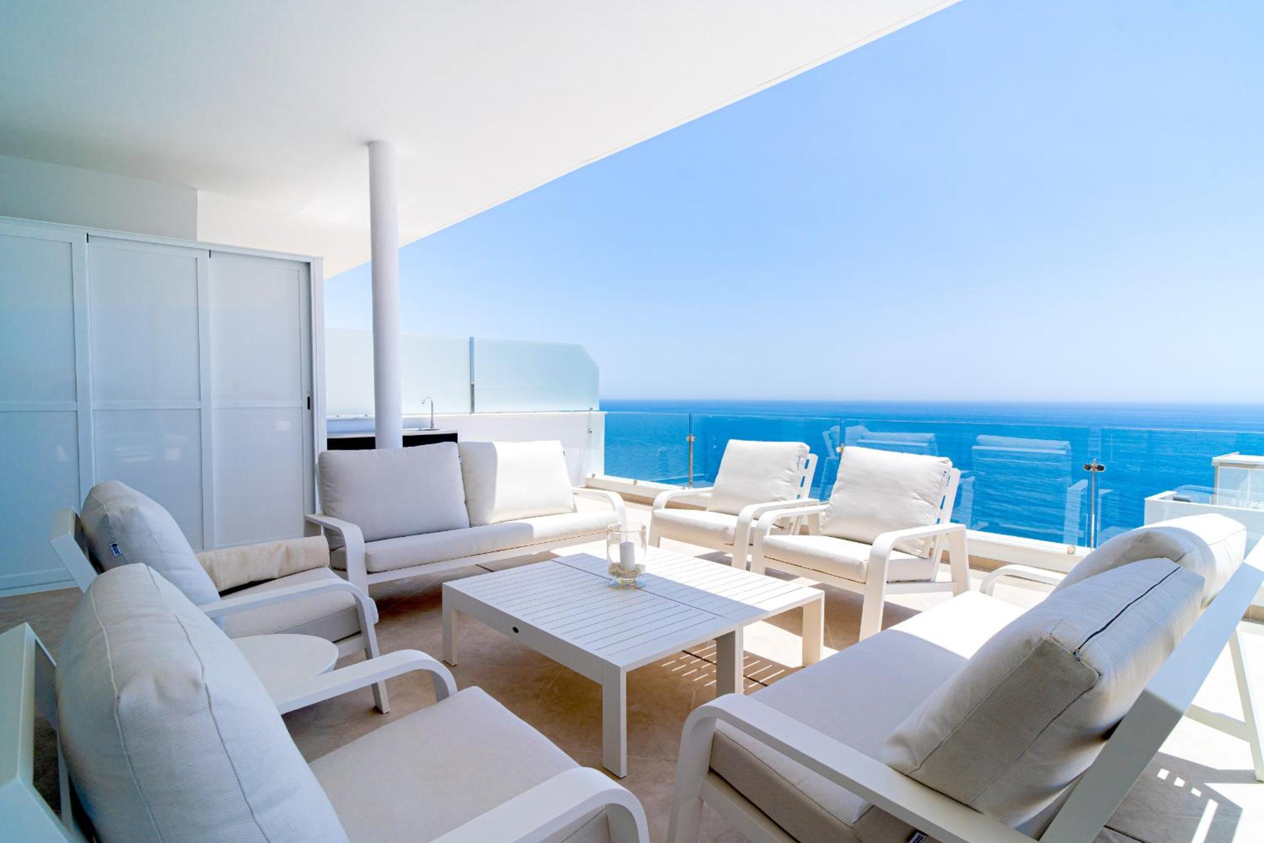 Bayview Hills Premium Pool Suite