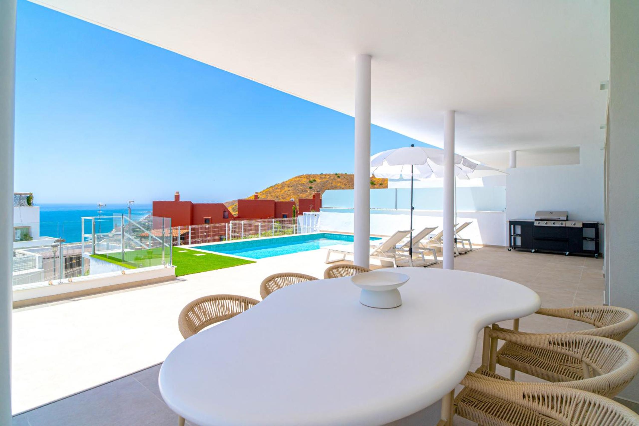 Bayview Hills Premium Pool Suite