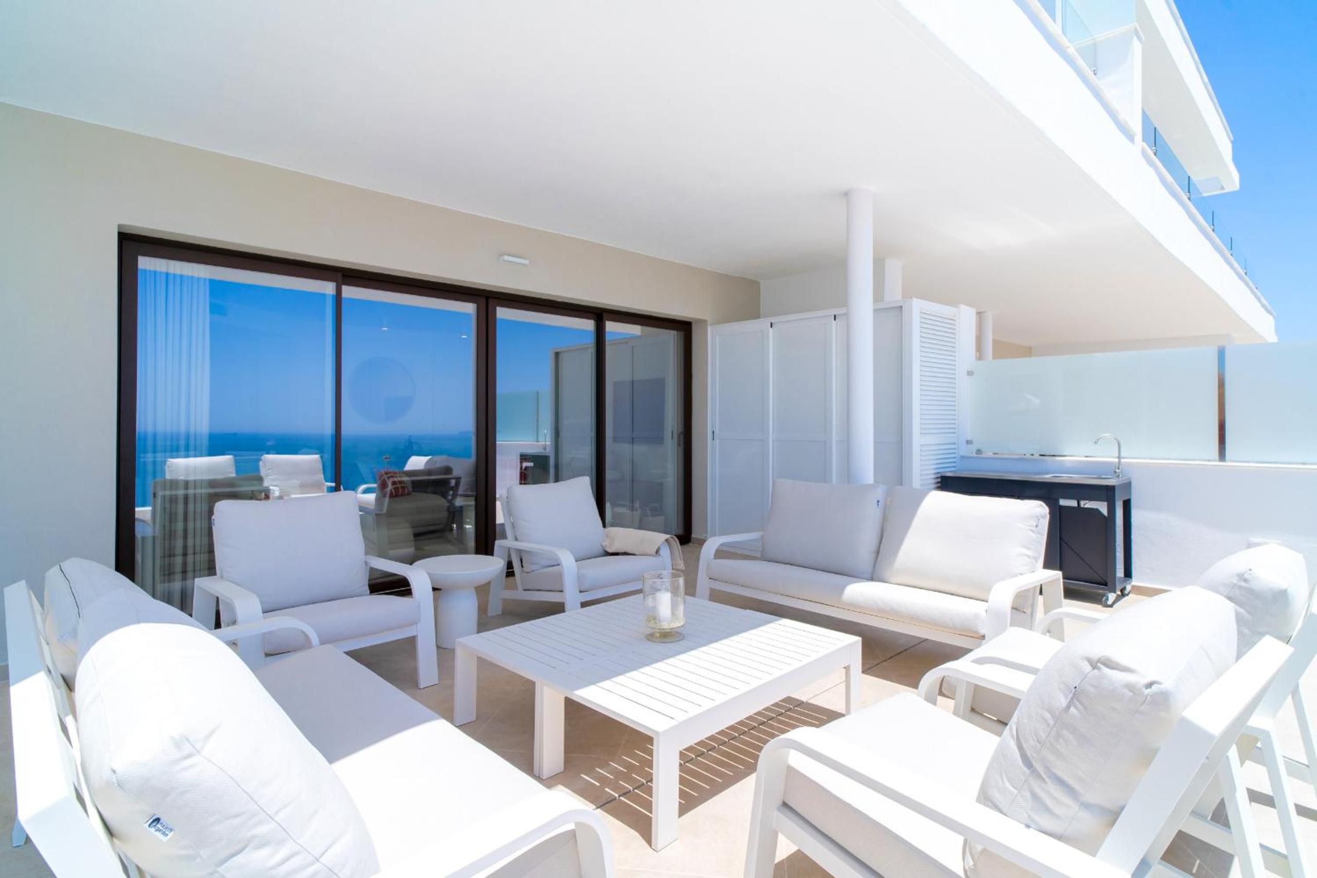 Bayview Hills Premium Pool Suite