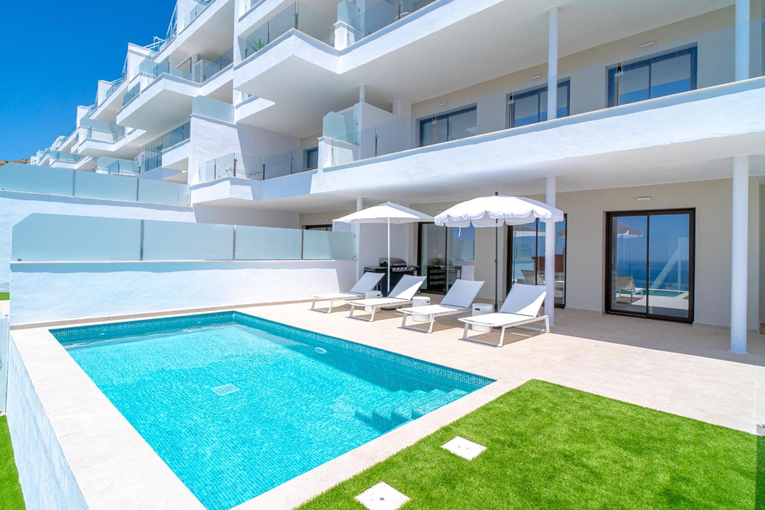 Bayview Hills Premium Pool Suite