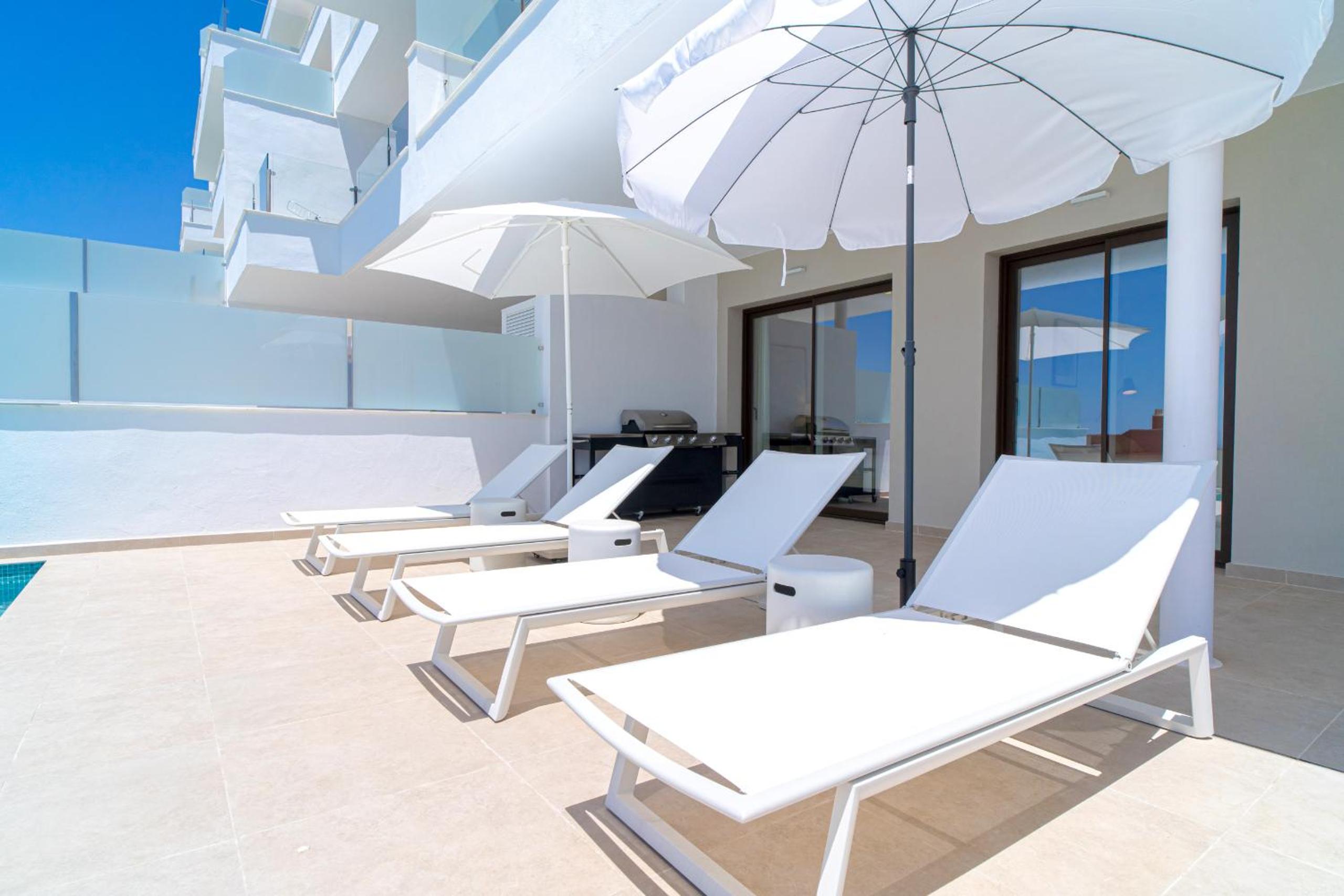 Bayview Hills Premium Pool Suite