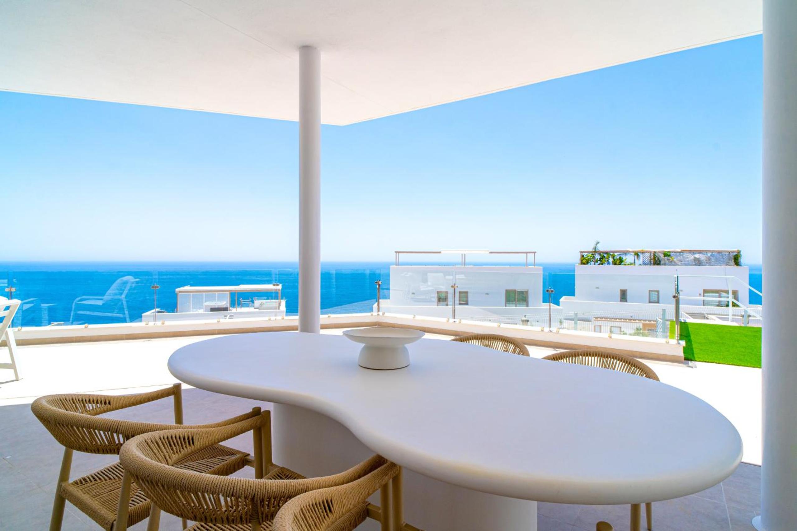 Bayview Hills Premium Pool Suite