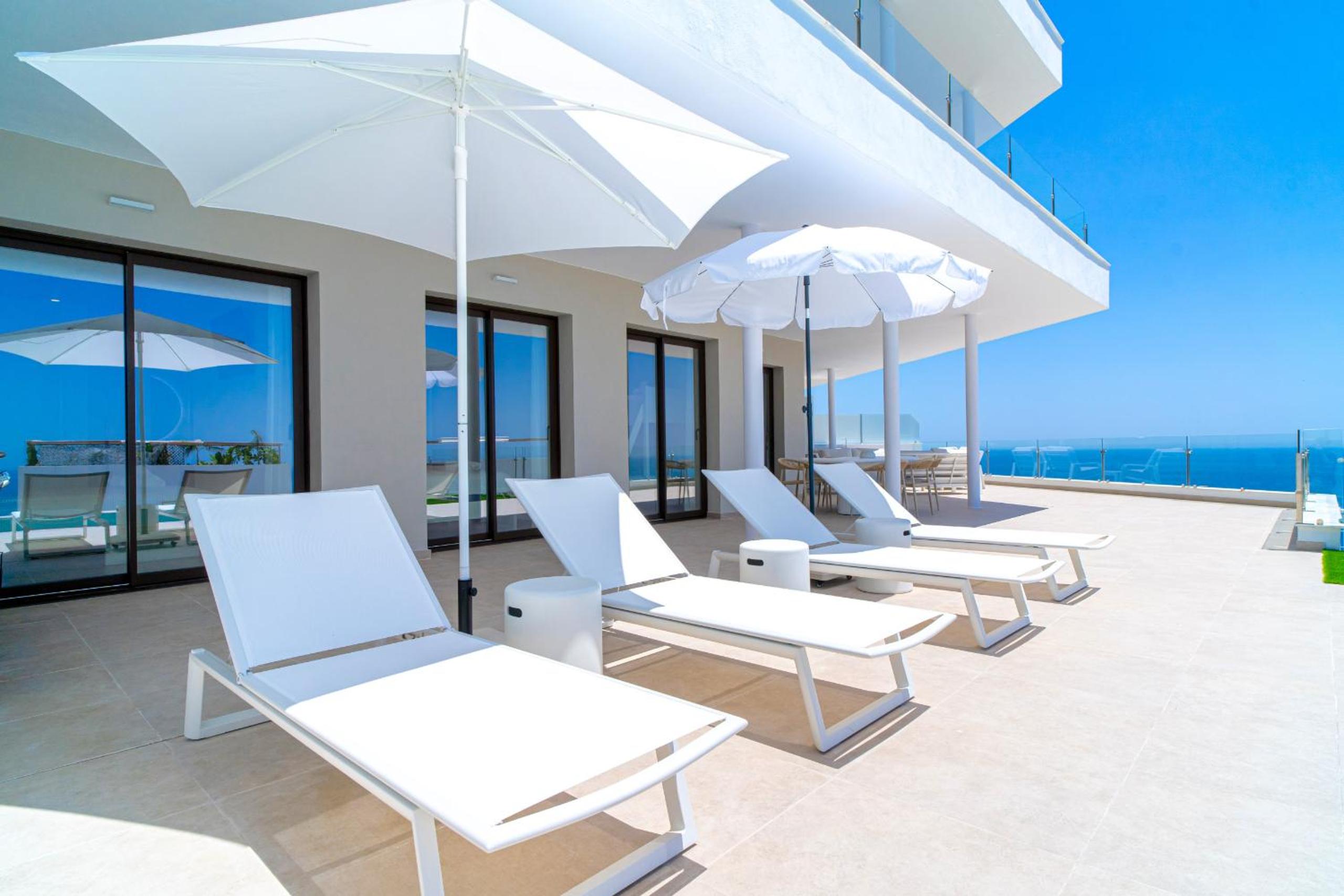 Bayview Hills Premium Pool Suite