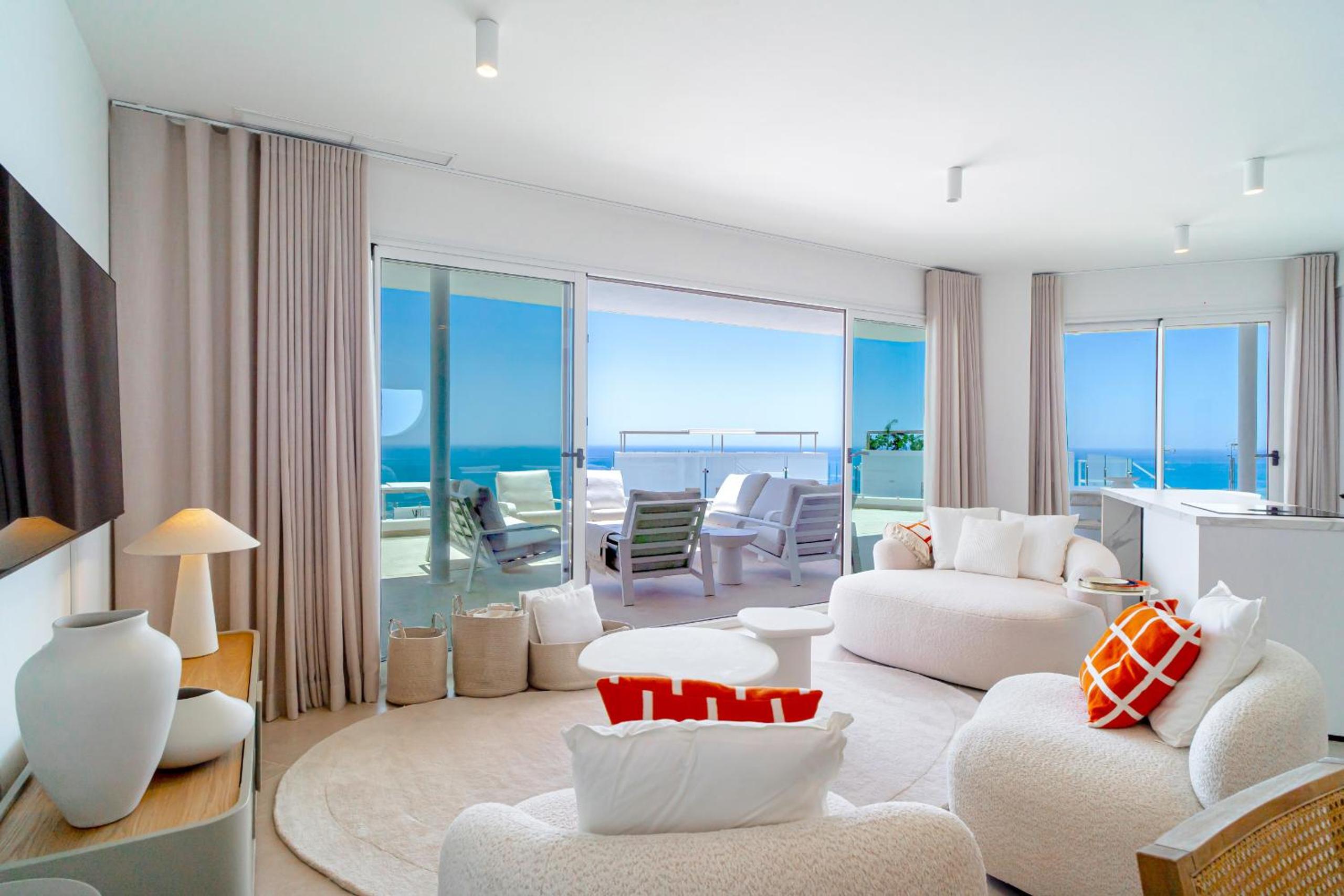Bayview Hills Premium Pool Suite