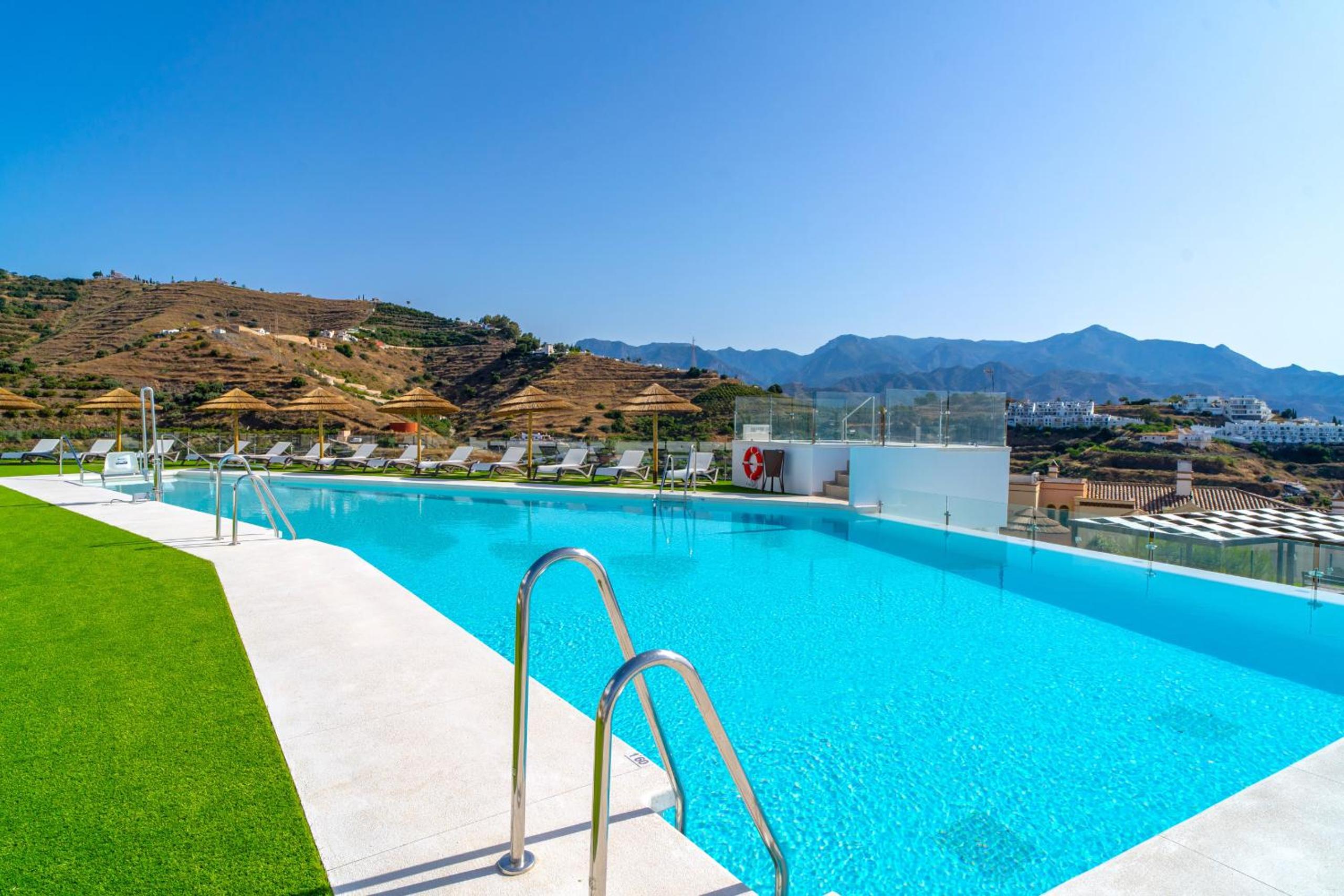 Bayview Hills Premium Pool Suite