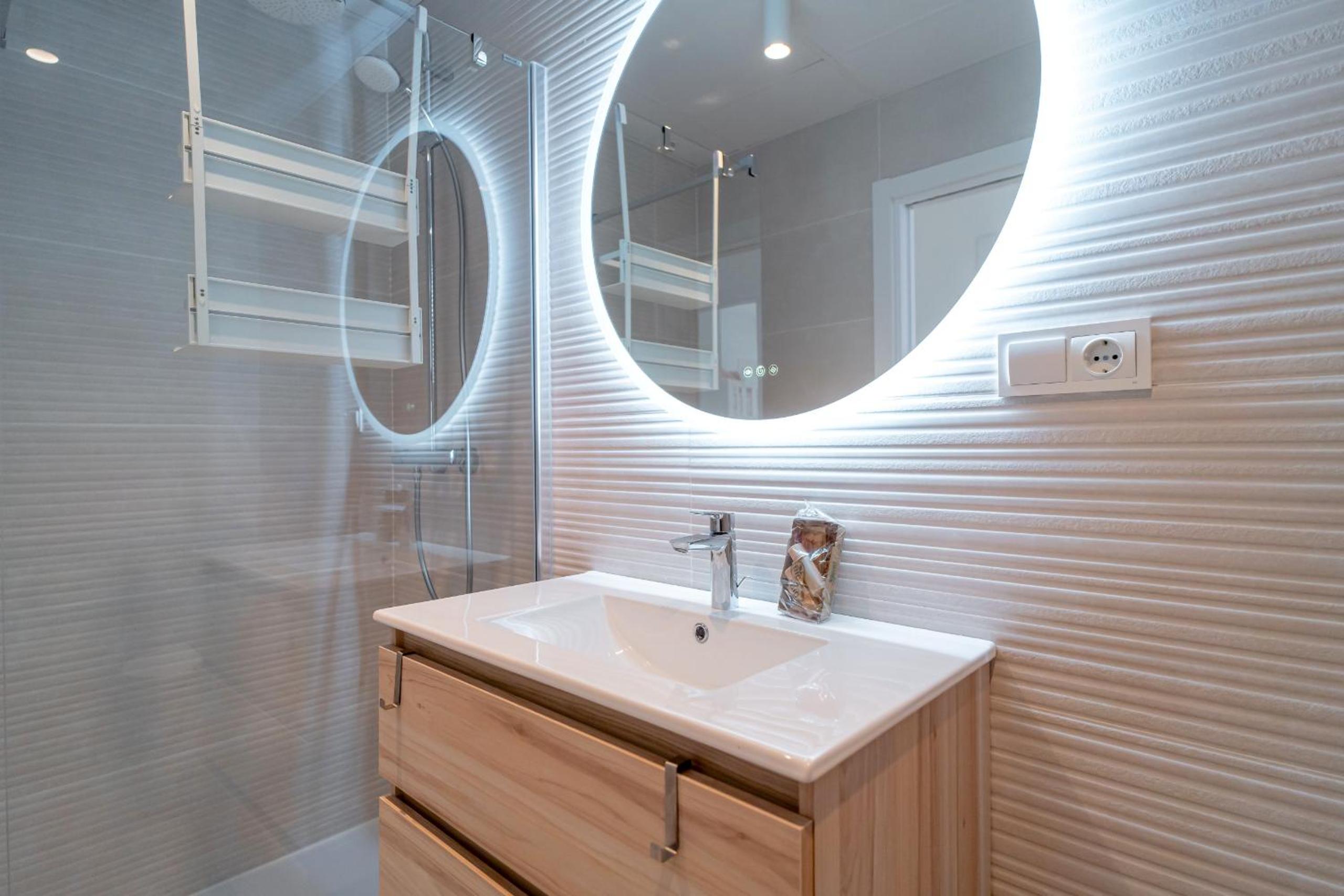 Bayview Hills Premium Pool Suite