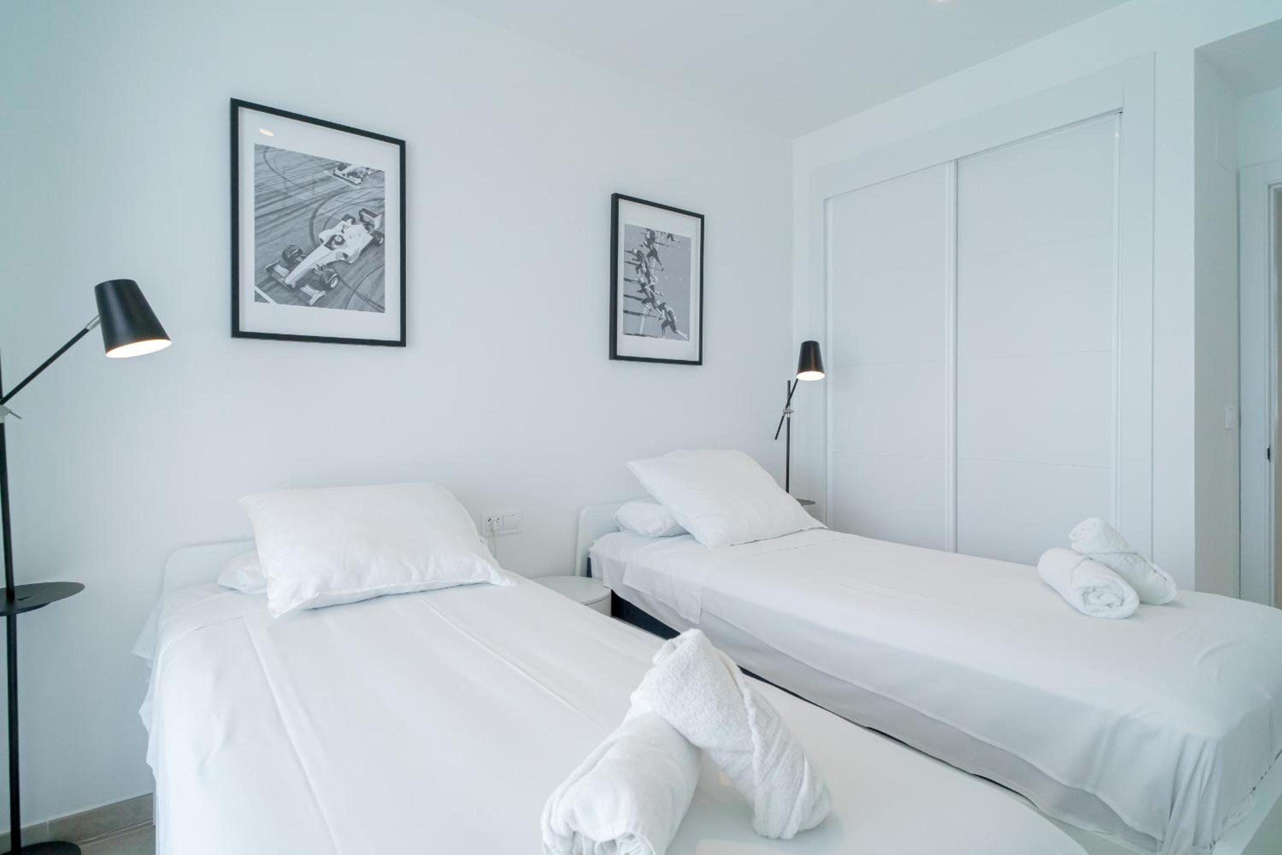 Bayview Hills Premium Pool Suite