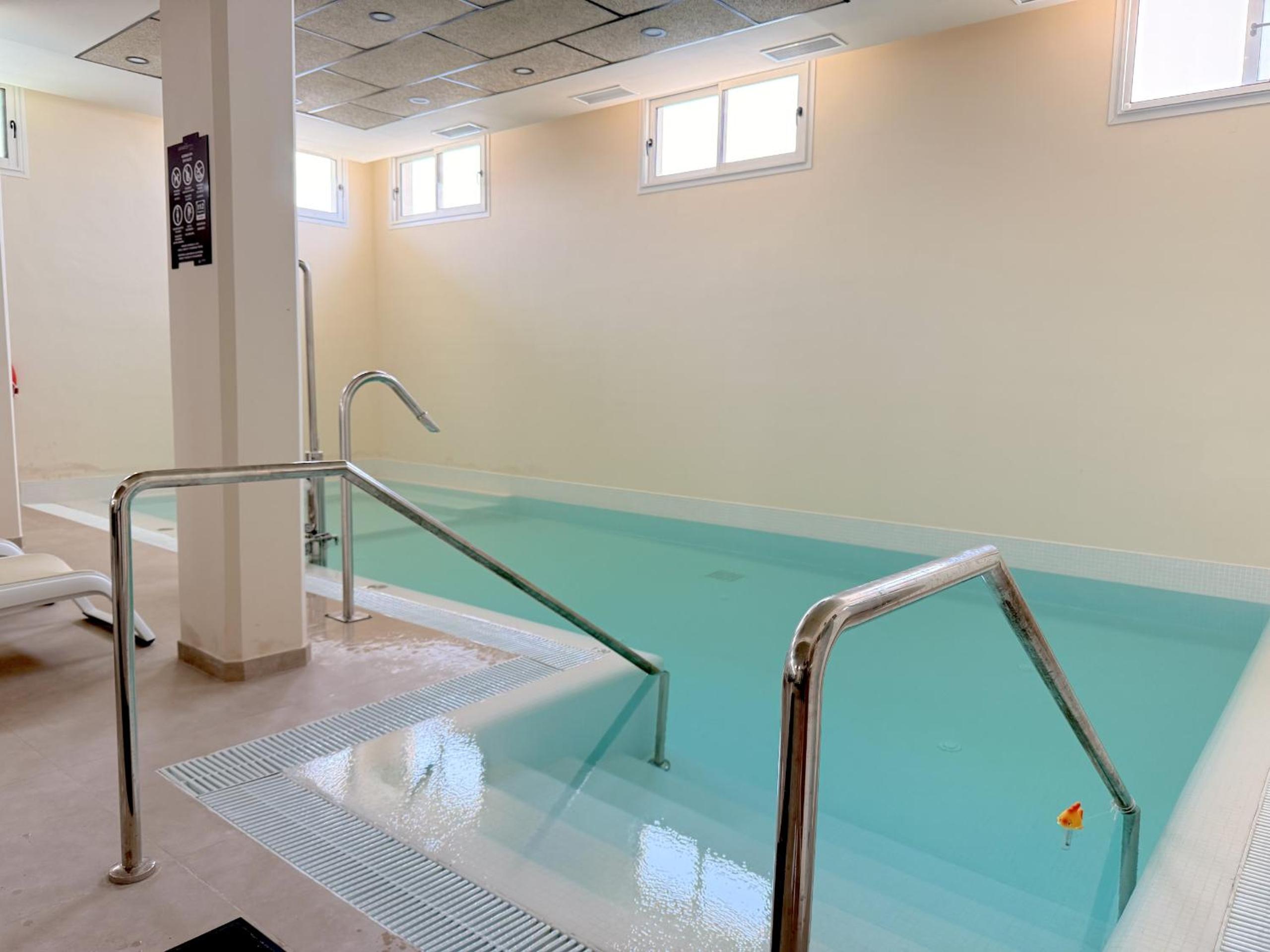 Bayview Hills Premium Pool Suite