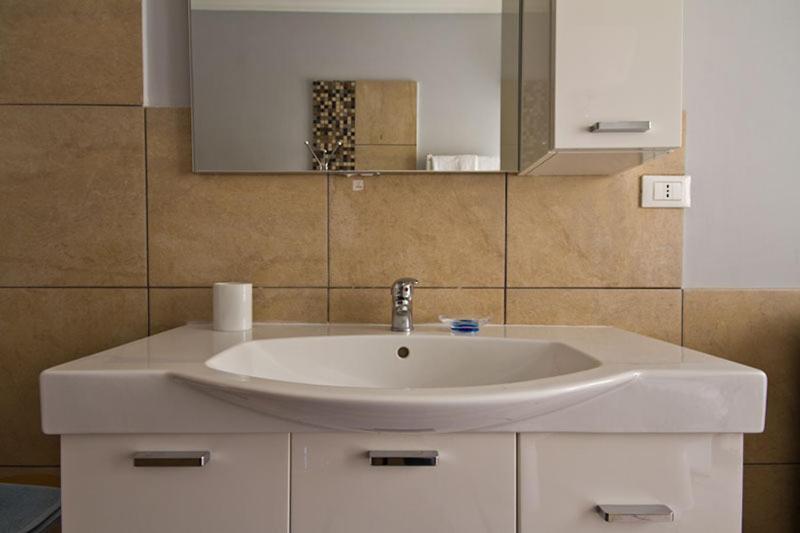 B&B Roma Appia Davila25