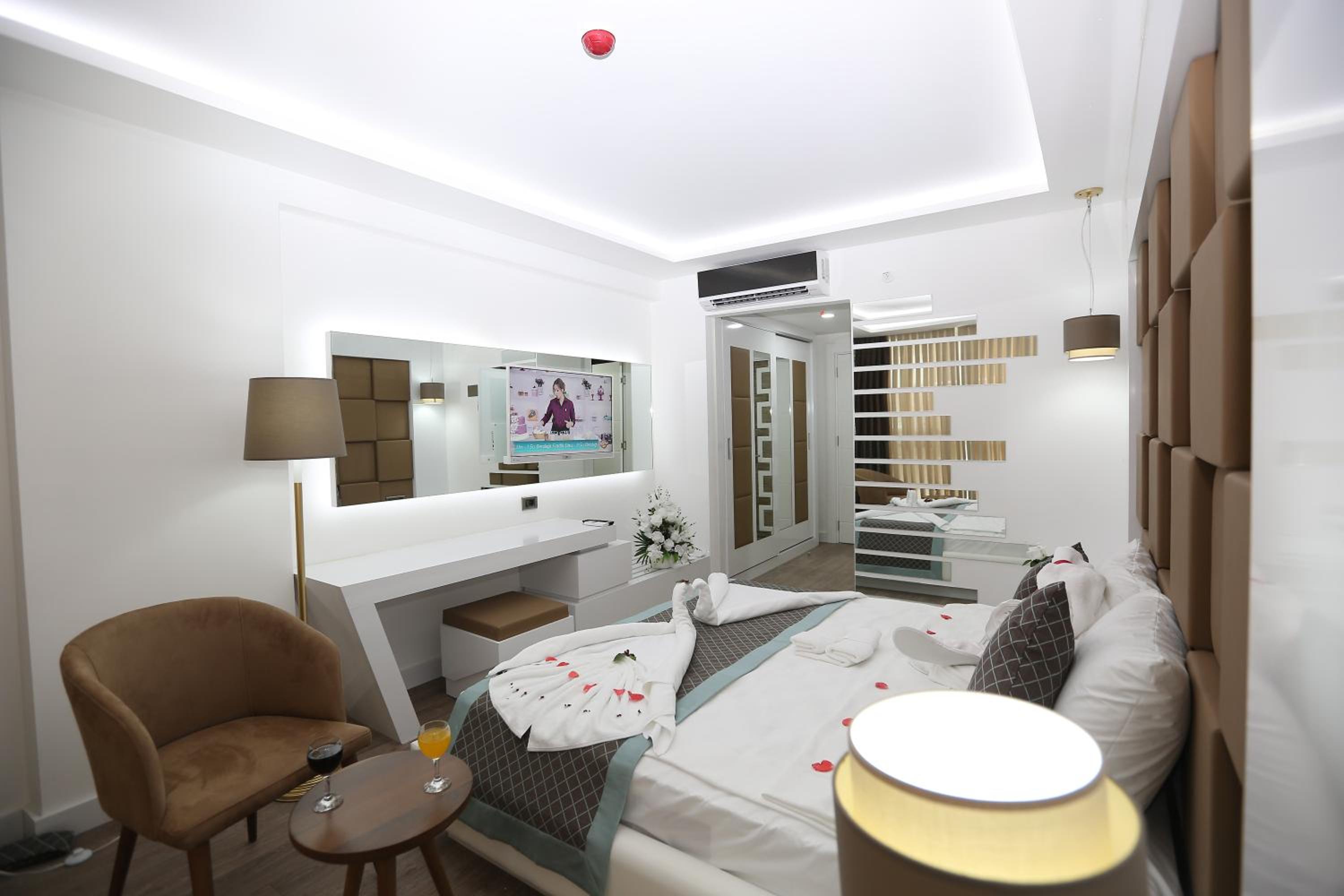 Elips Royal Hotel & SPA - Image 5