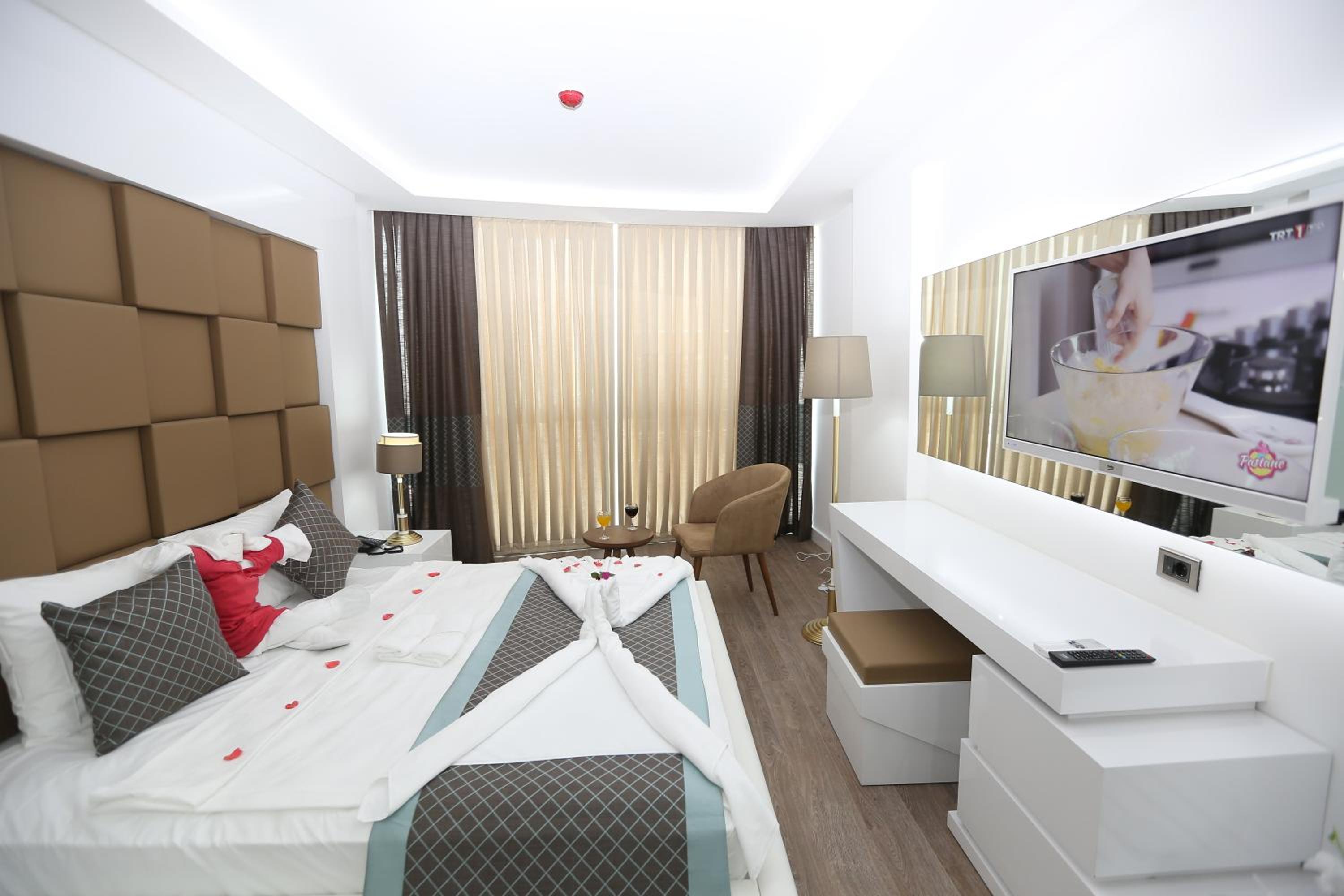 Elips Royal Hotel & SPA - Image 8