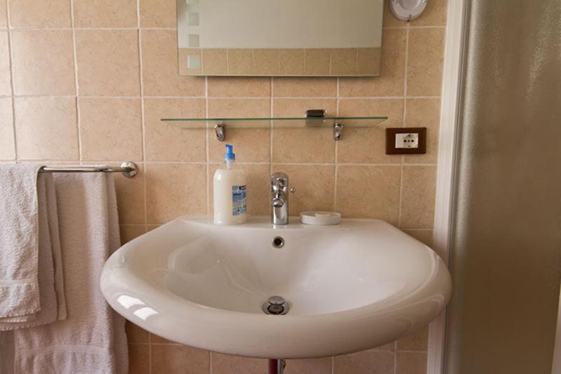 B&B Roma Appia Davila25