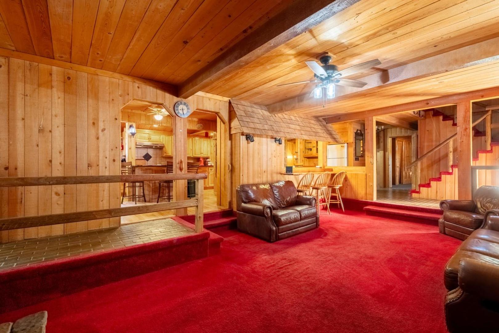 Skippers VA Lakefront 3BR | Dock + Firepit