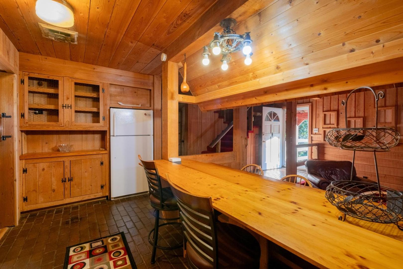 Skippers VA Lakefront 3BR | Dock + Firepit