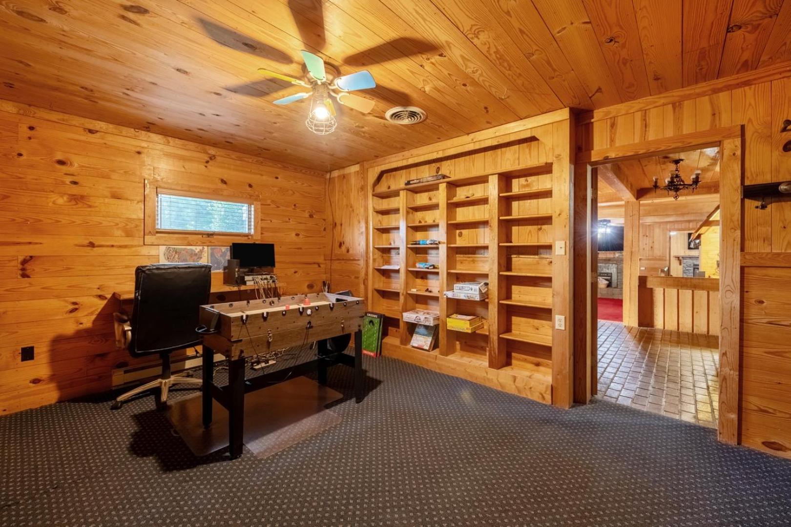 Skippers VA Lakefront 3BR | Dock + Firepit