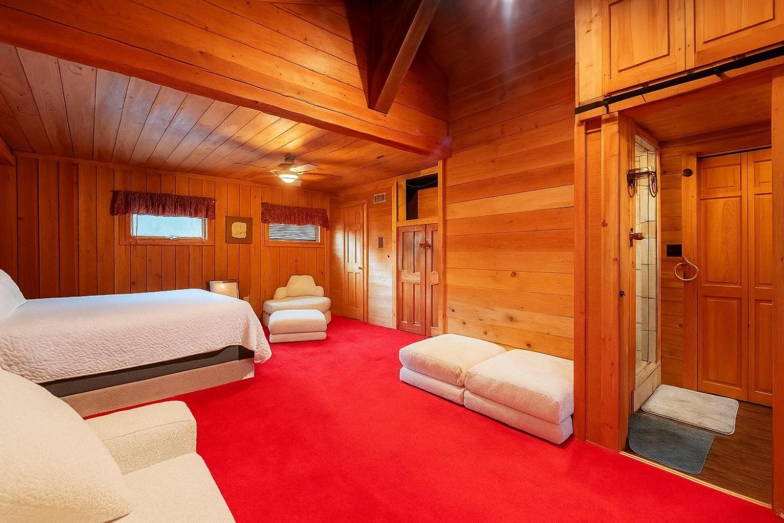 Skippers VA Lakefront 3BR | Dock + Firepit